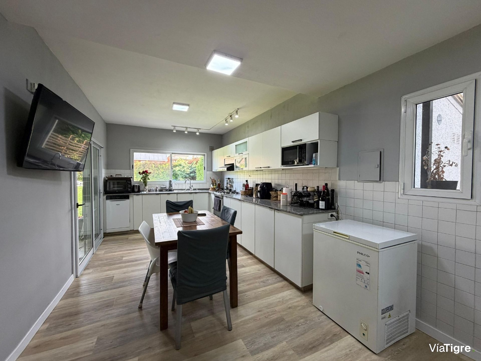 Venta Casa De 5 Ambientes En Barrio Los Ceibos