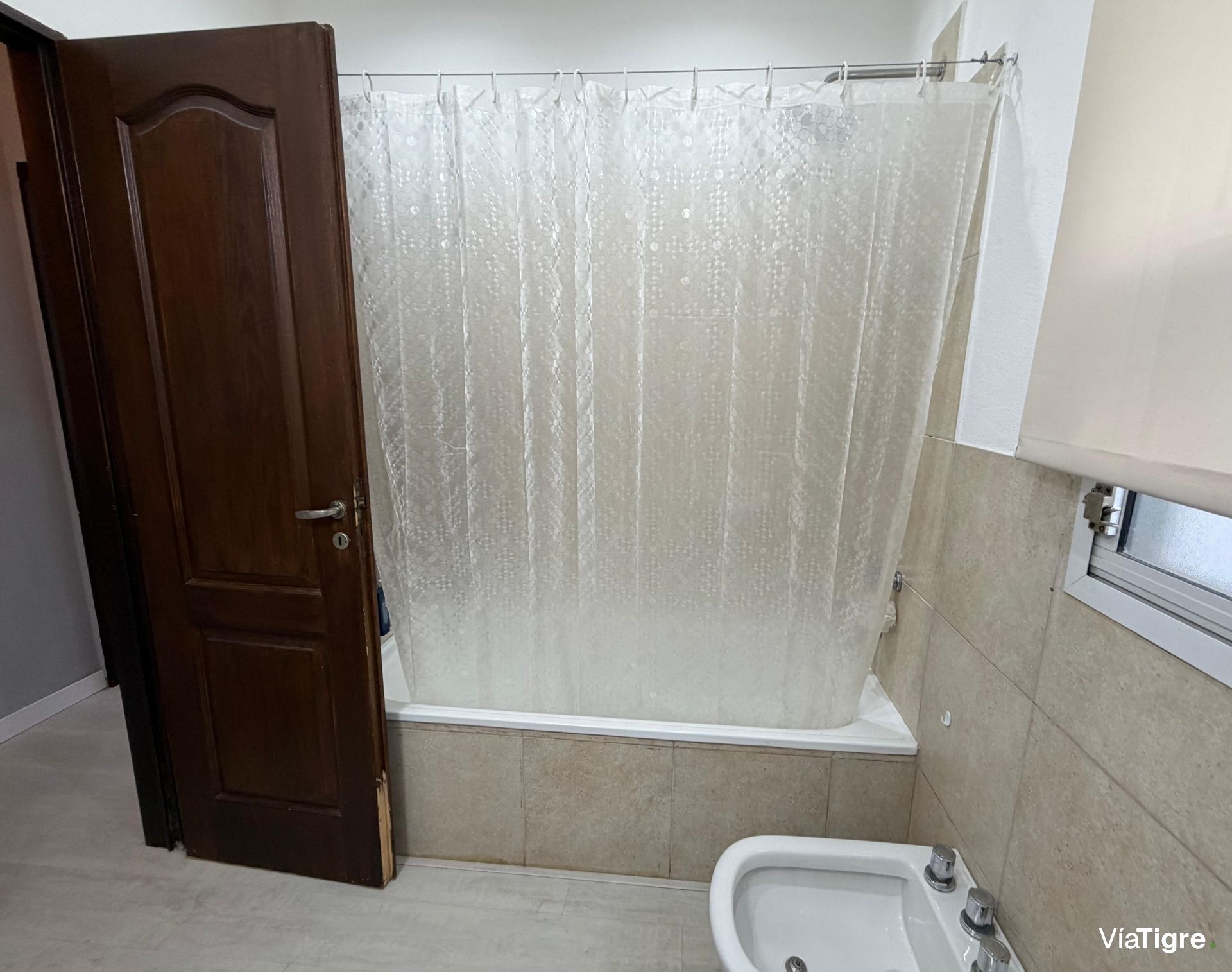Venta Casa De 5 Ambientes En Barrio Los Ceibos