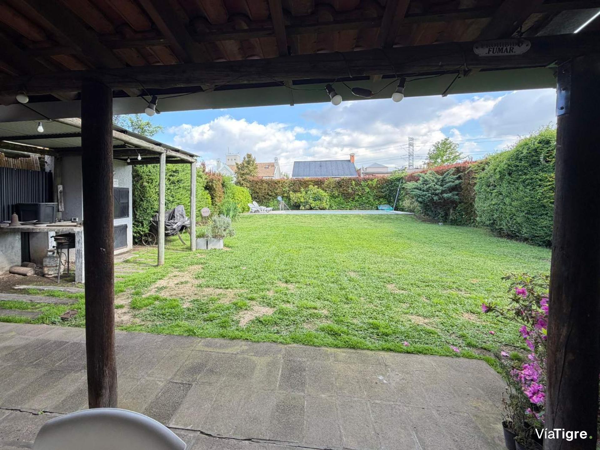Venta Casa De 5 Ambientes En Barrio Los Ceibos