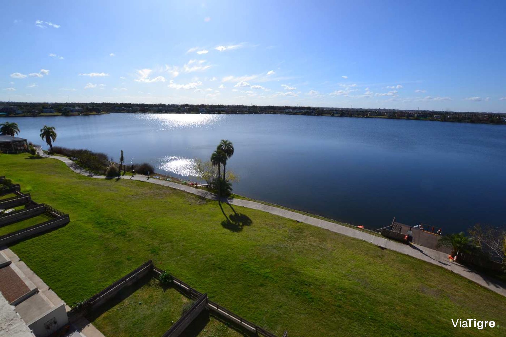 Venta departamento 2 amb al lago Vila Vela cochera
