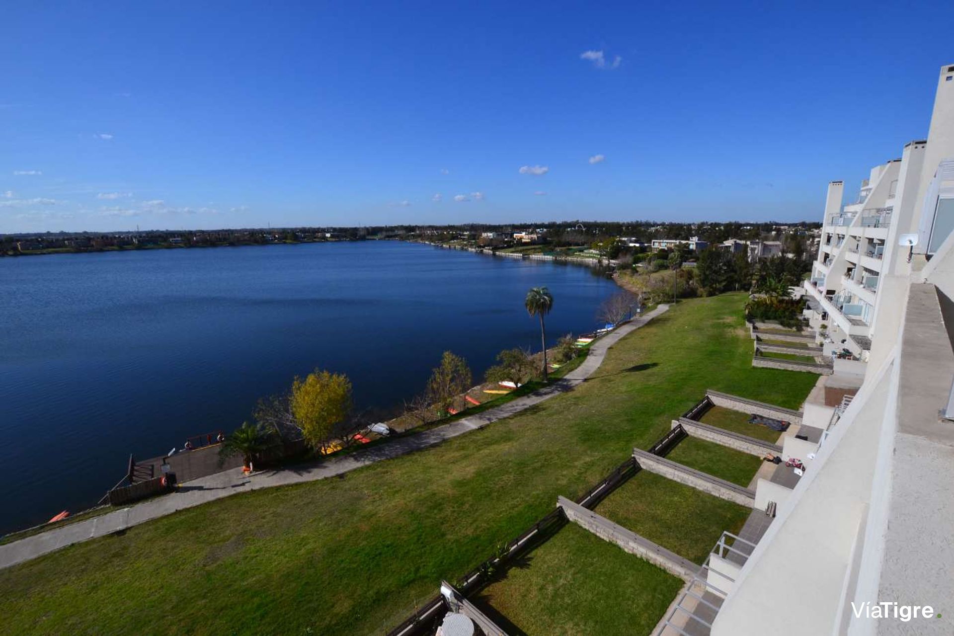 Venta departamento 2 amb al lago Vila Vela cochera