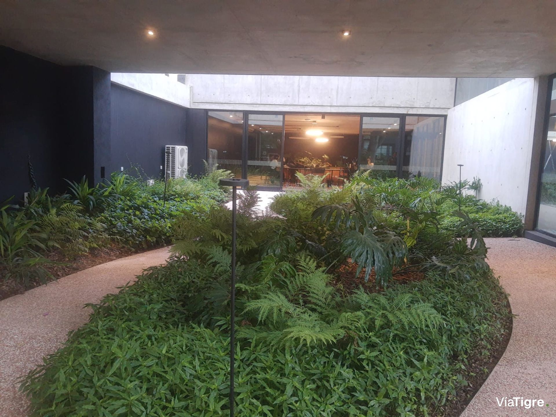 Monoambiente Luminoso Con Balcón En Zona Norte