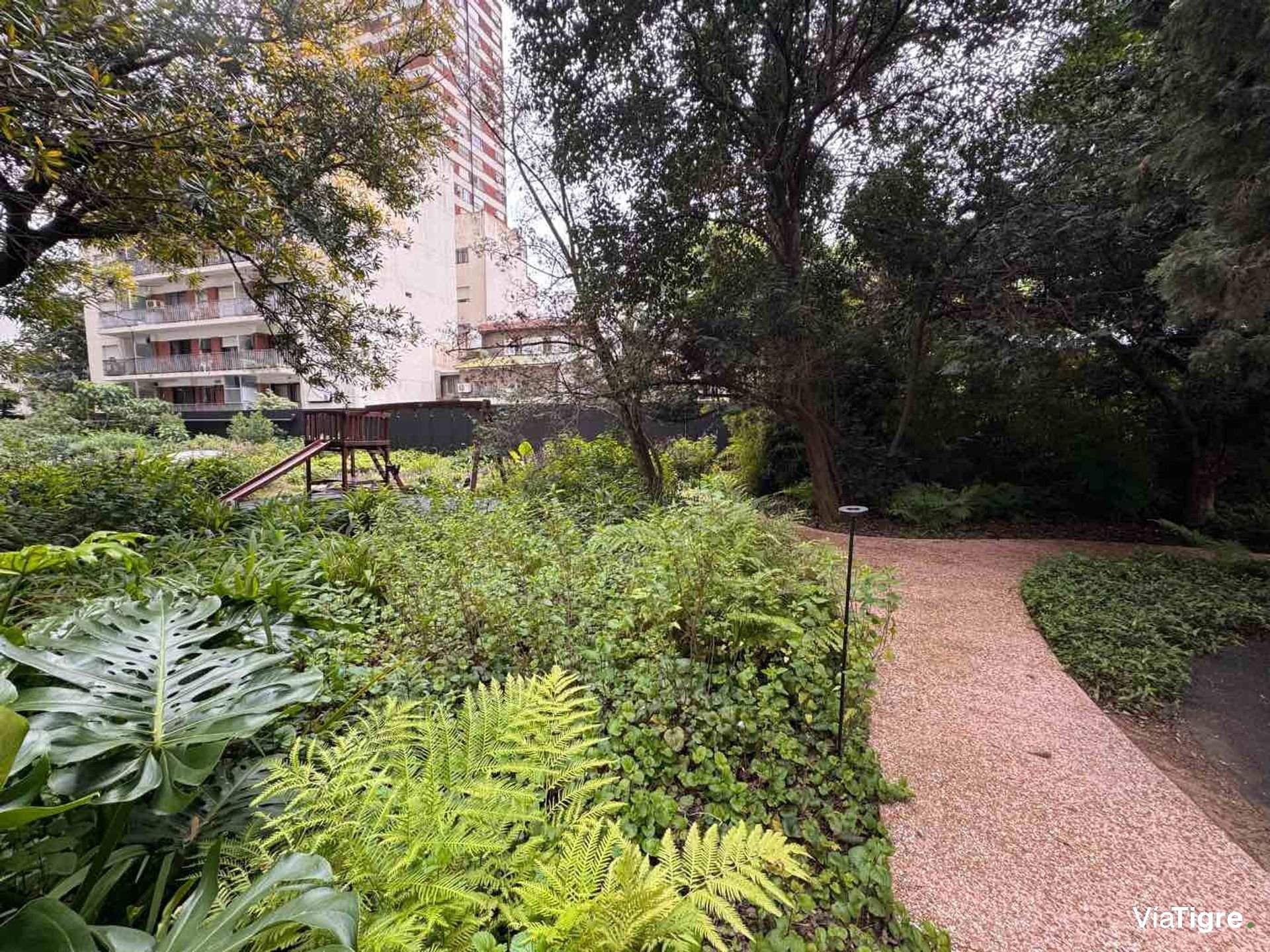 Monoambiente Luminoso Con Balcón En Zona Norte