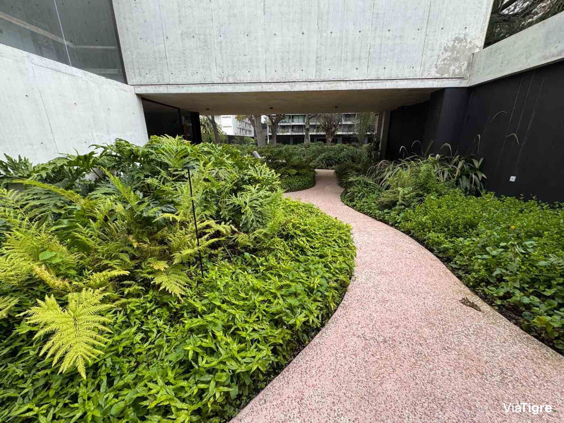 Monoambiente Luminoso Con Balcón En Zona Norte