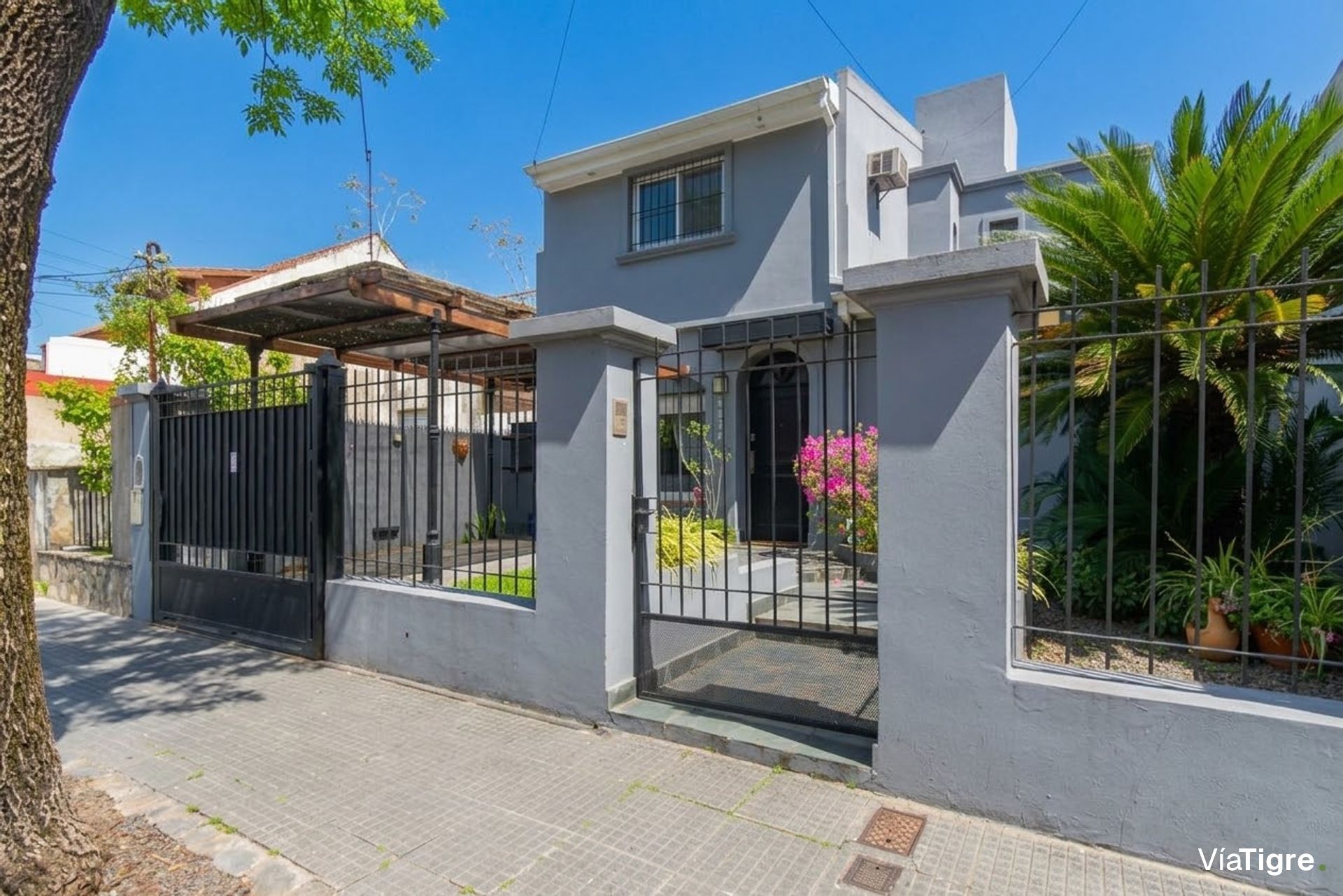 Venta Casa 5 Ambientes Olivos Jardin lote propio