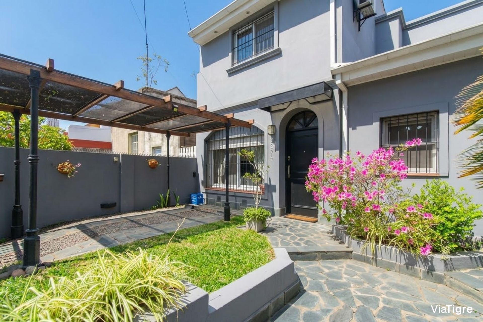 Venta Casa 5 Ambientes Olivos Jardin lote propio