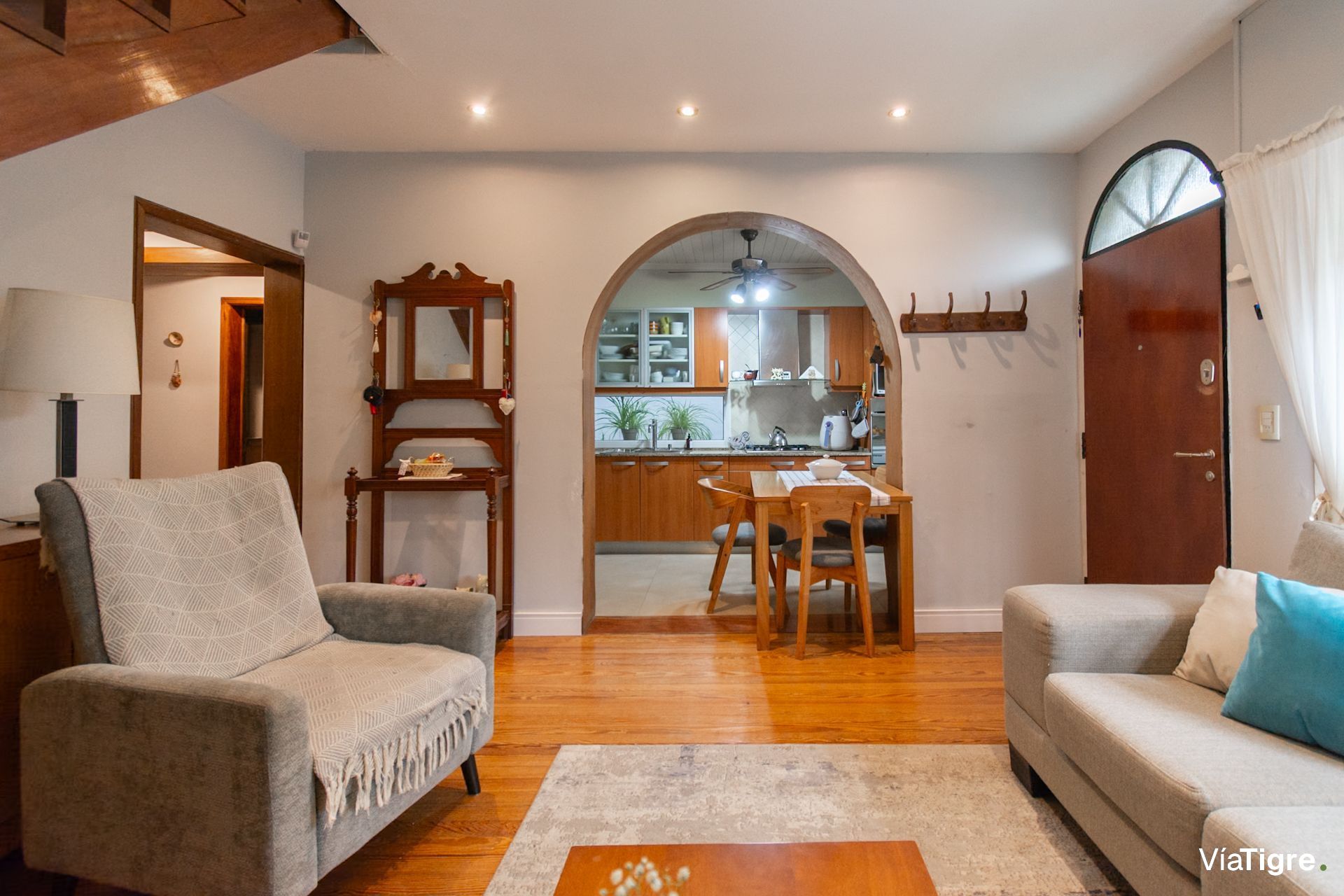Venta Casa 5 Ambientes Olivos Jardin lote propio