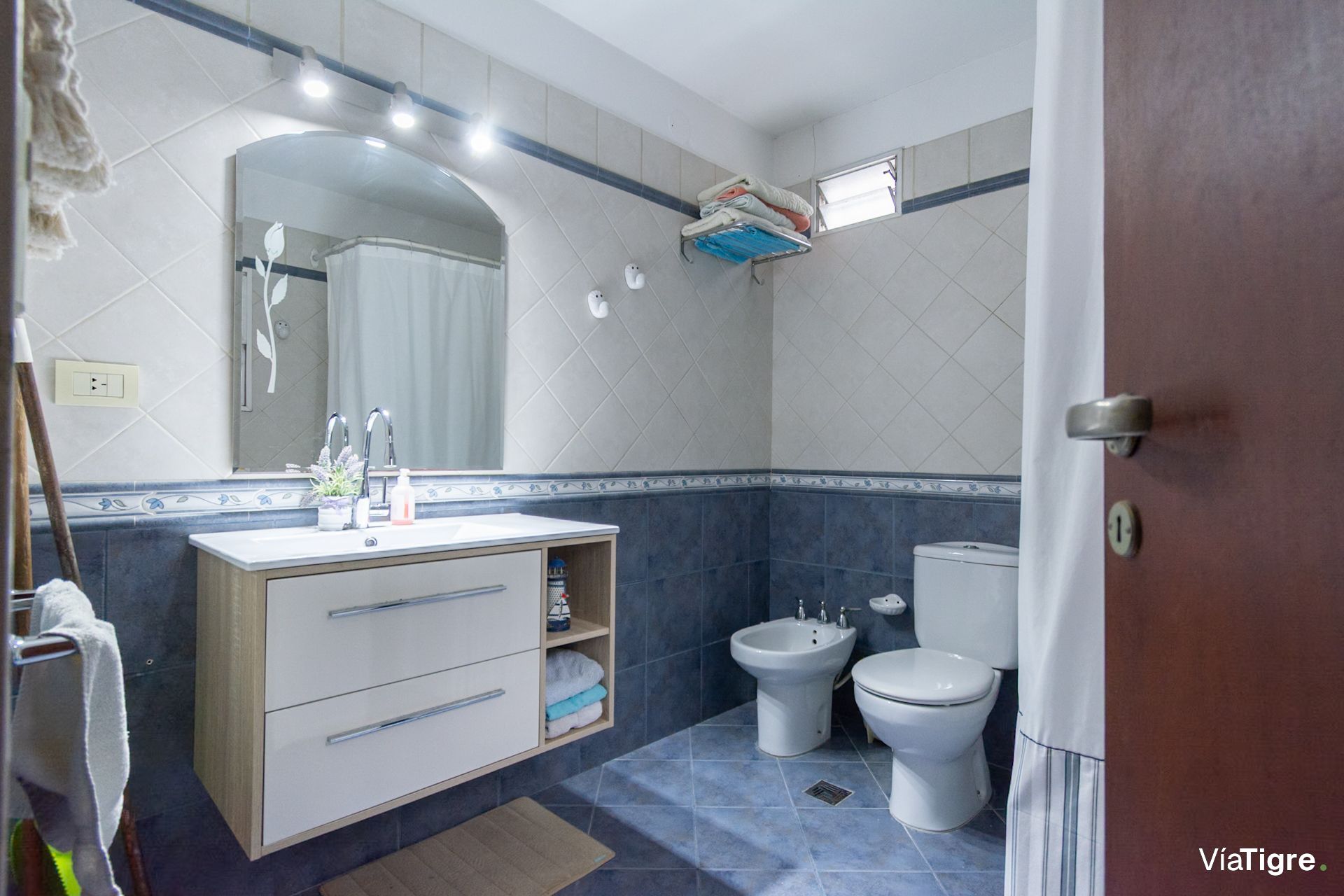 Venta Casa 5 Ambientes Olivos Jardin lote propio