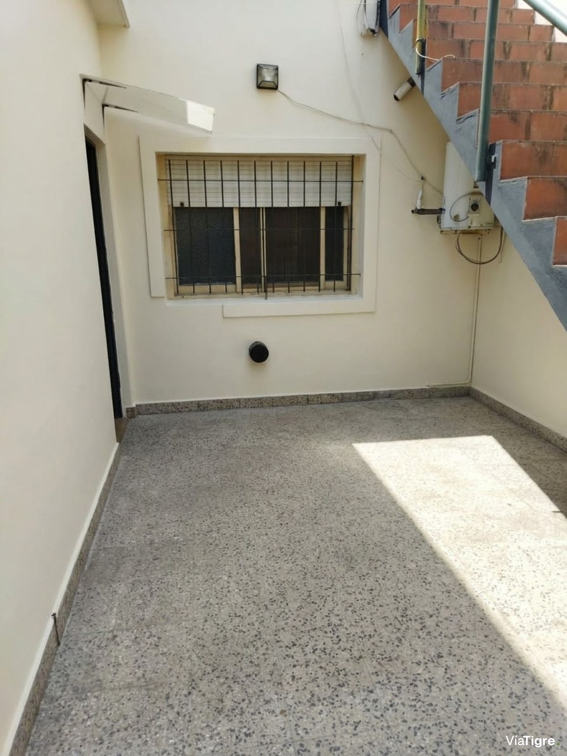 Departamento en alquiler 3 amb. Beccar
