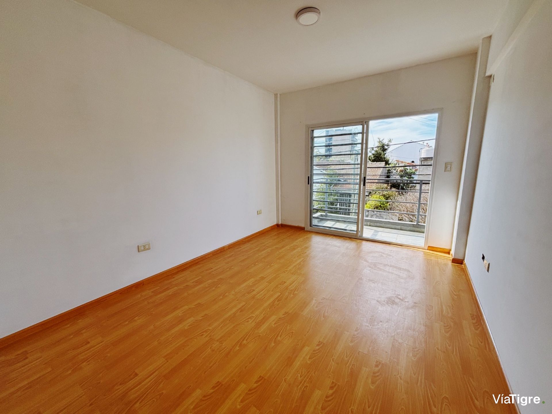 Departamento 2 ambientes c/cochera Alquiler- Tigre