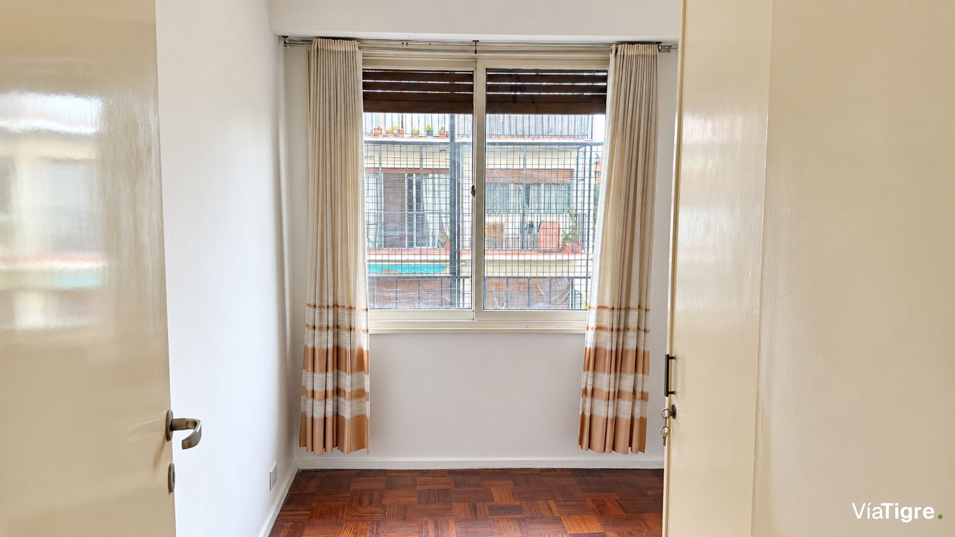 3 Ambientes centro de San Isidro c/ baulera