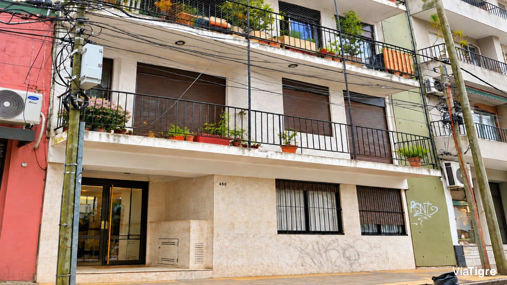 3 Ambientes centro de San Isidro c/ baulera