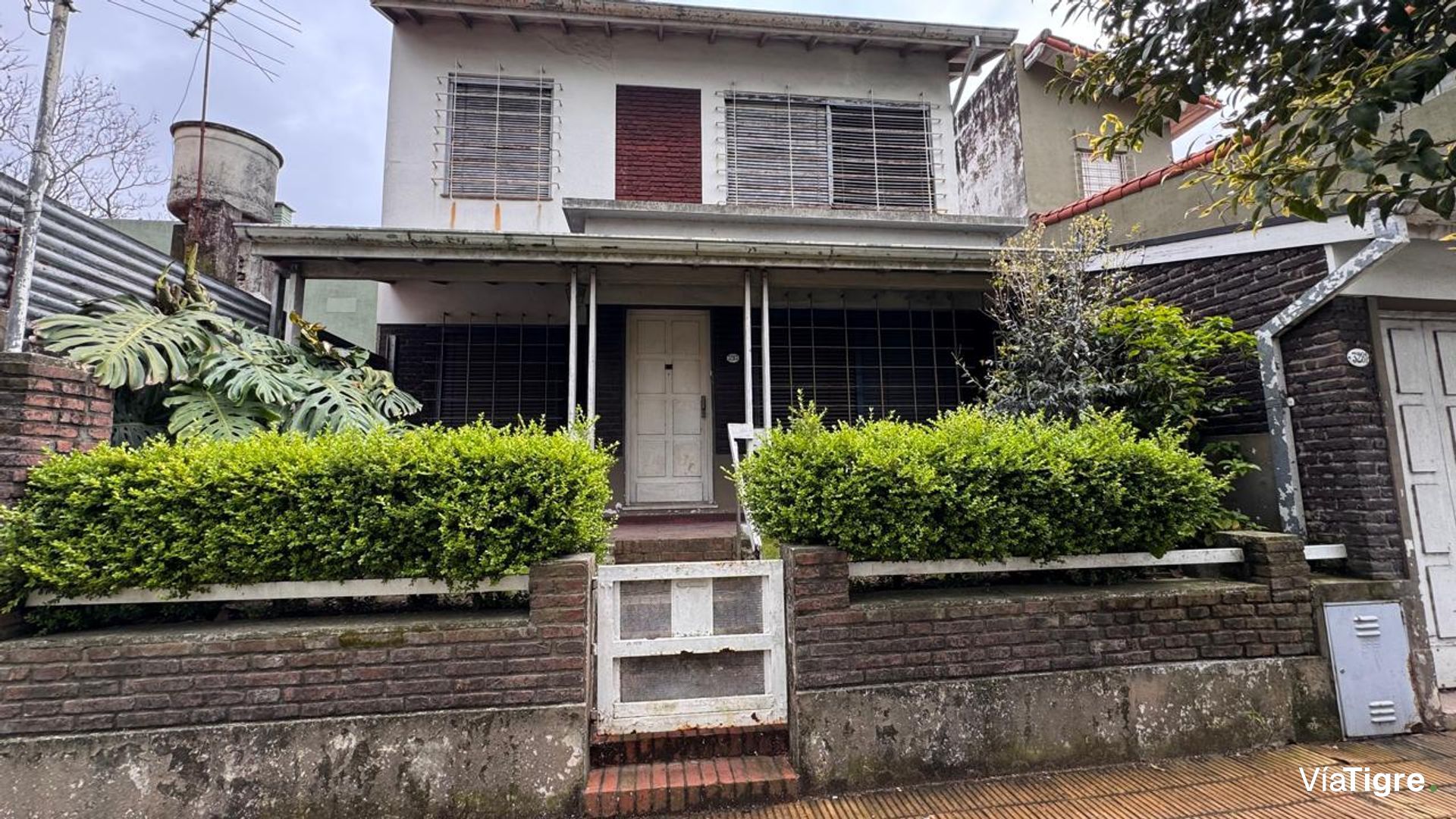 Casa 6 amb venta Florida V. López con parrilla