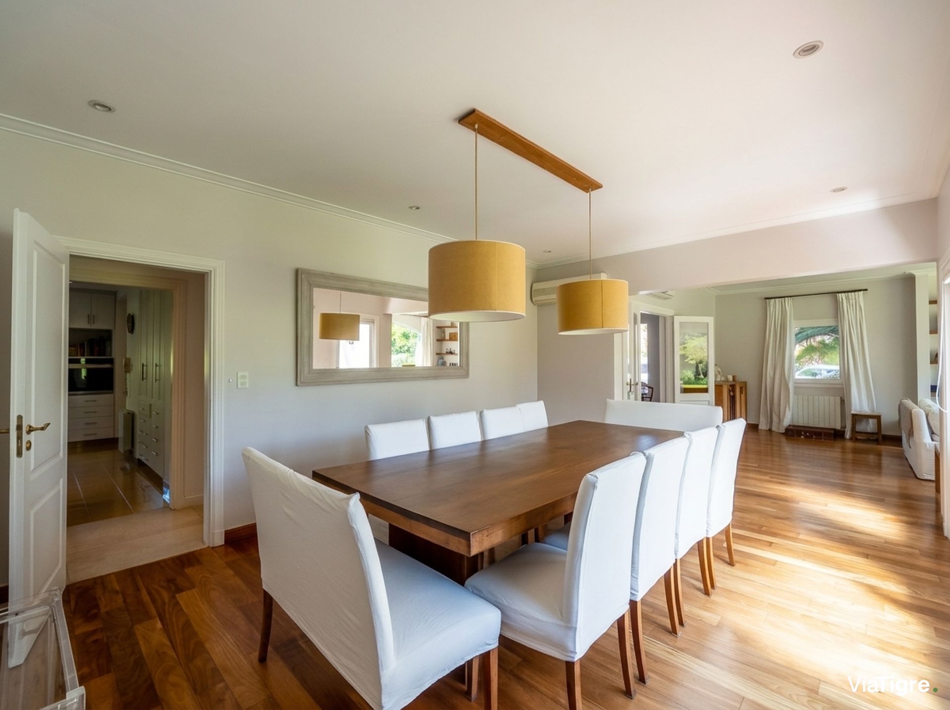 Venta casa en Laguna del Sol