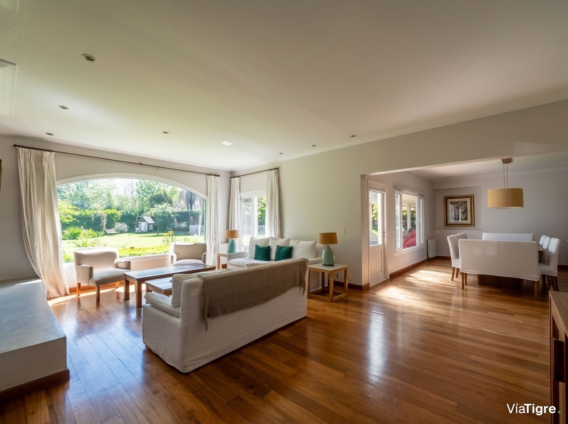 Venta casa en Laguna del Sol