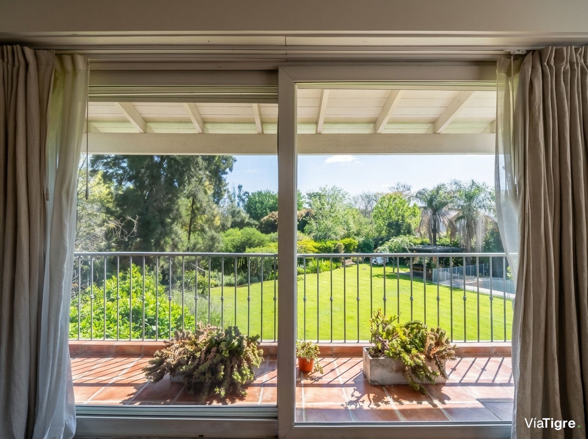 Venta casa en Laguna del Sol