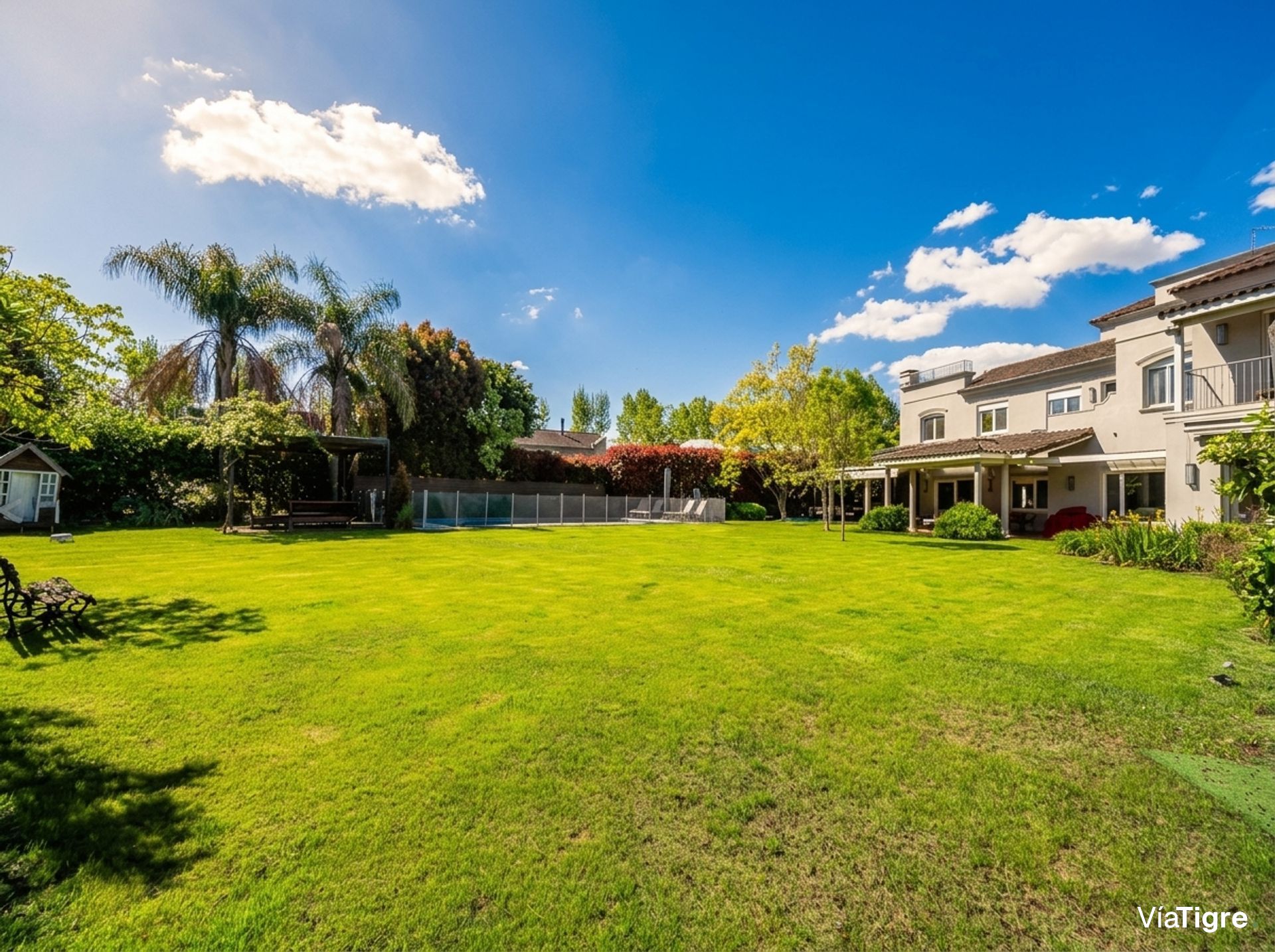 Venta casa en Laguna del Sol
