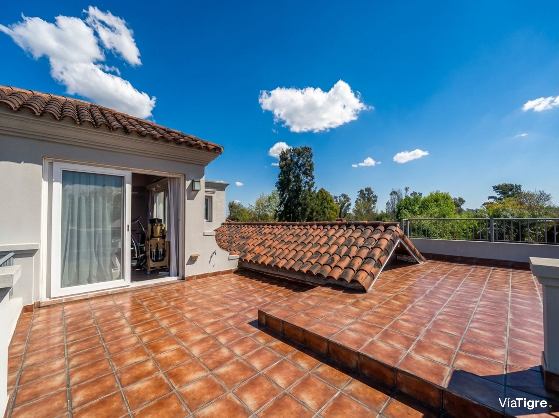 Venta casa en Laguna del Sol