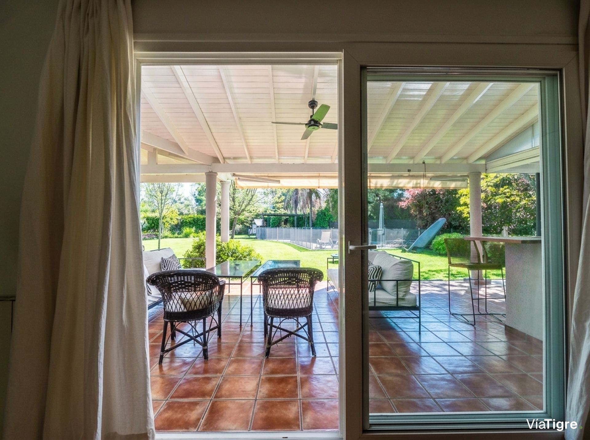 Venta casa en Laguna del Sol
