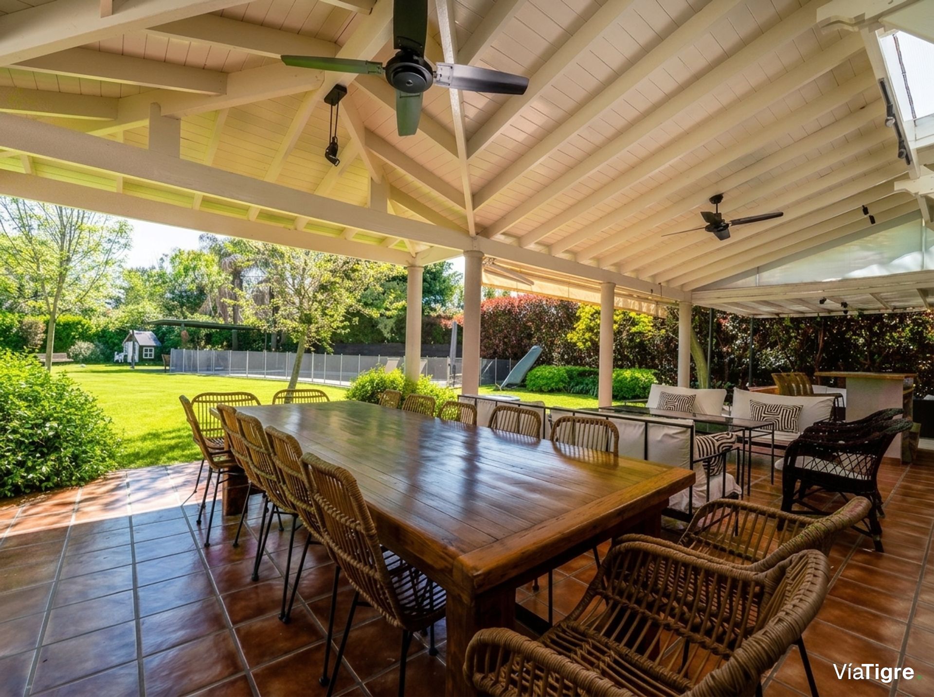 Venta casa en Laguna del Sol