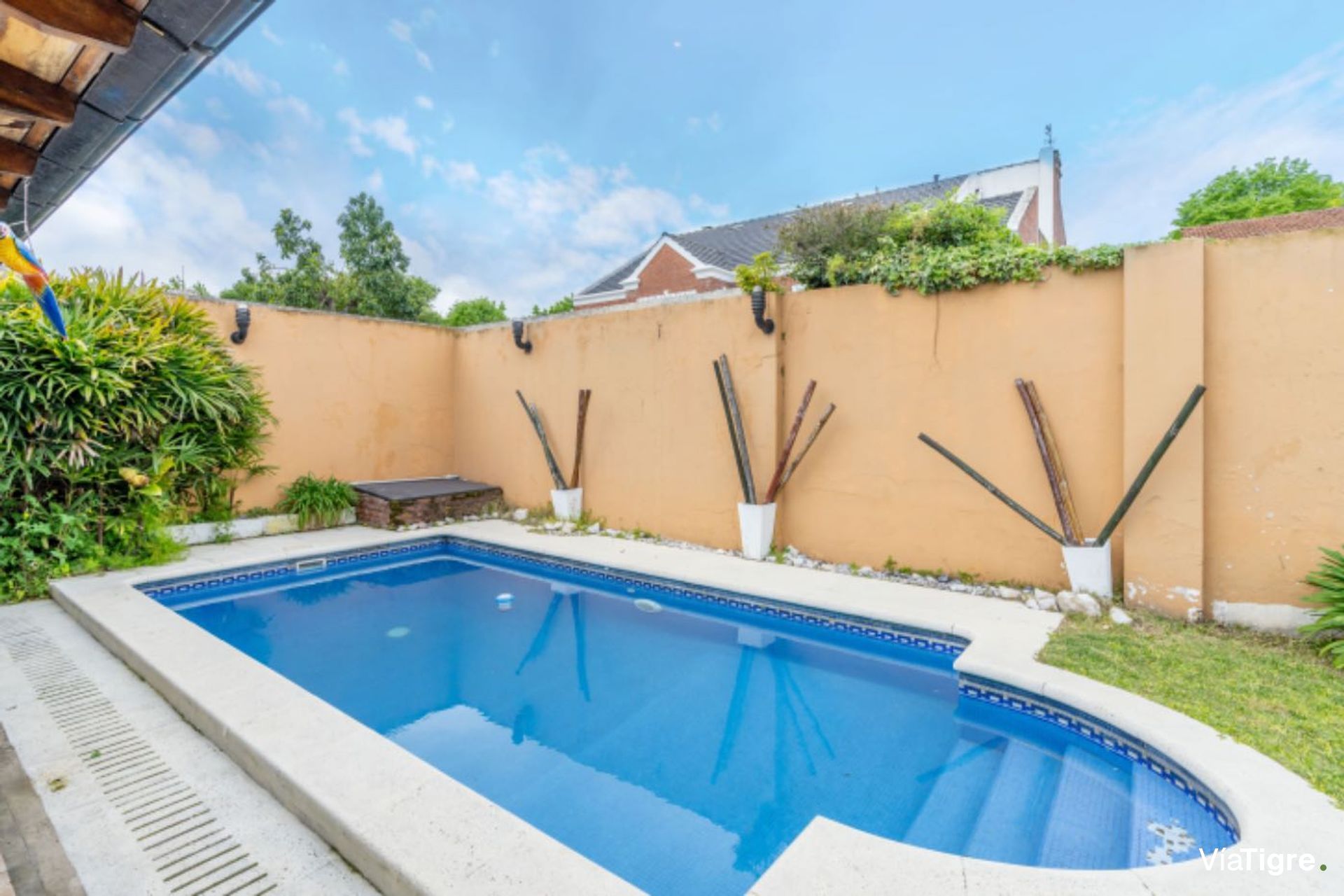Casa 6 amb c/jardin y pileta en venta Olivos Golf