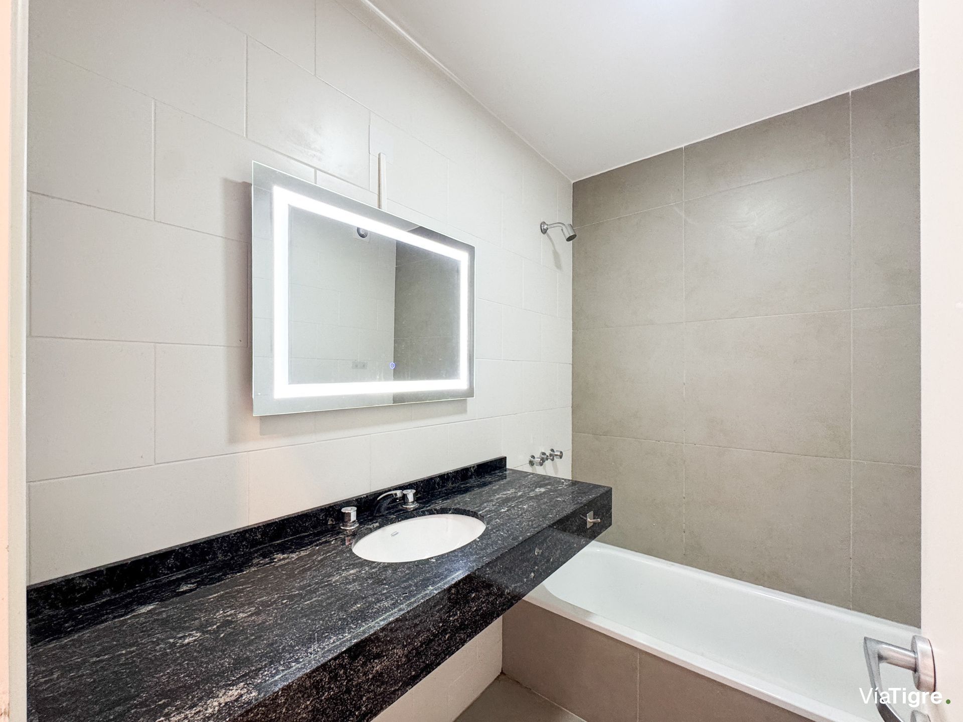 3 ambientes, balcón, parrilla propia y amenities