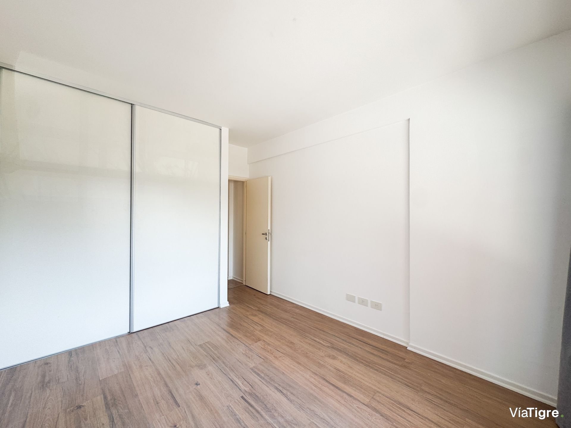 3 ambientes, balcón, parrilla propia y amenities