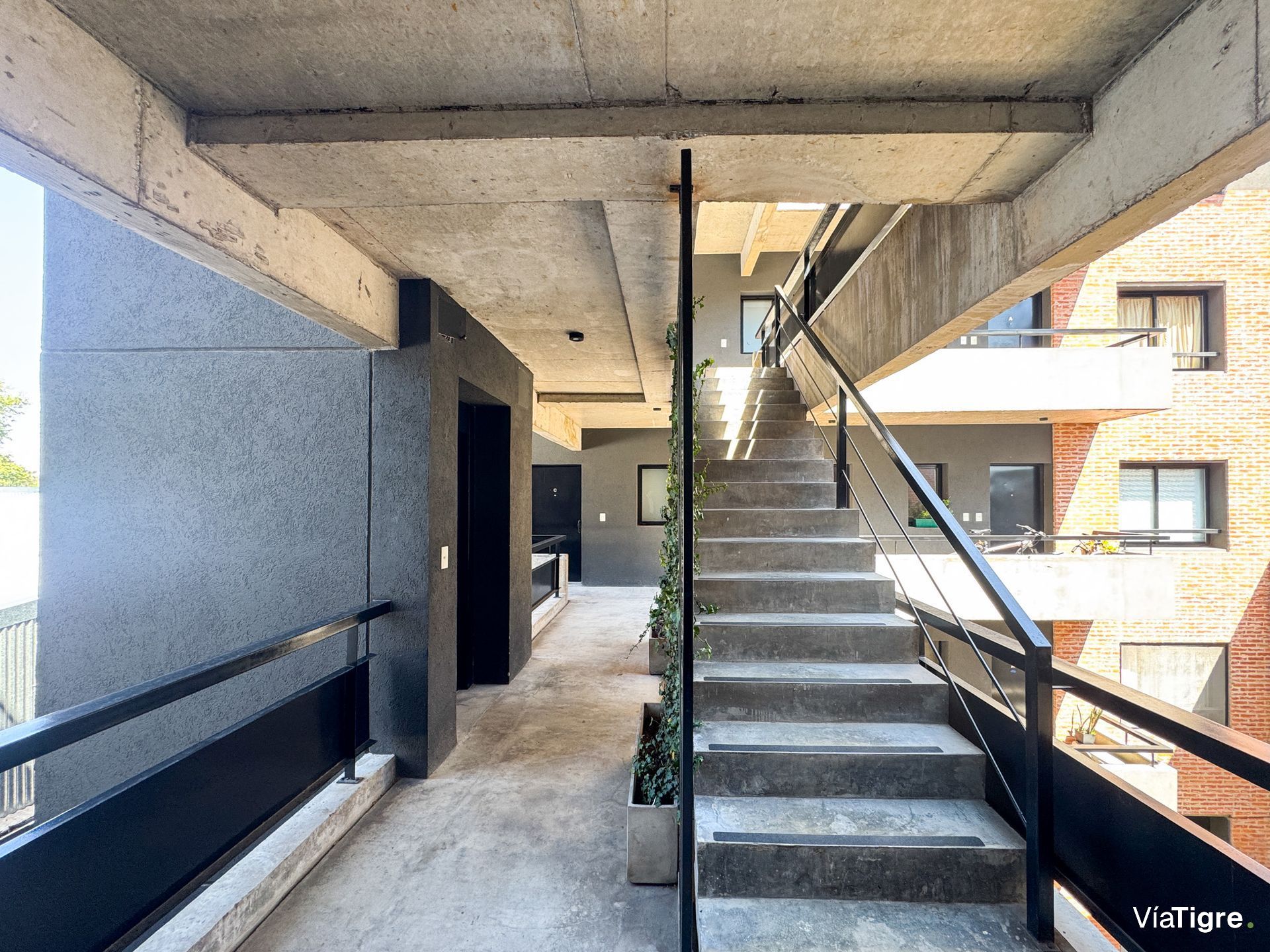 3 ambientes, balcón, parrilla propia y amenities
