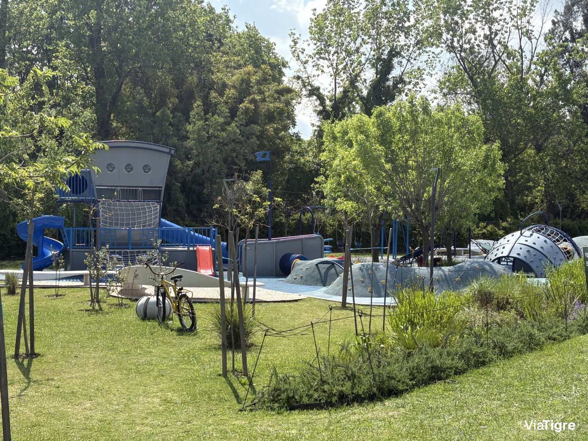 Venta Excte. Lote Al Rio - Barrio El Yatch