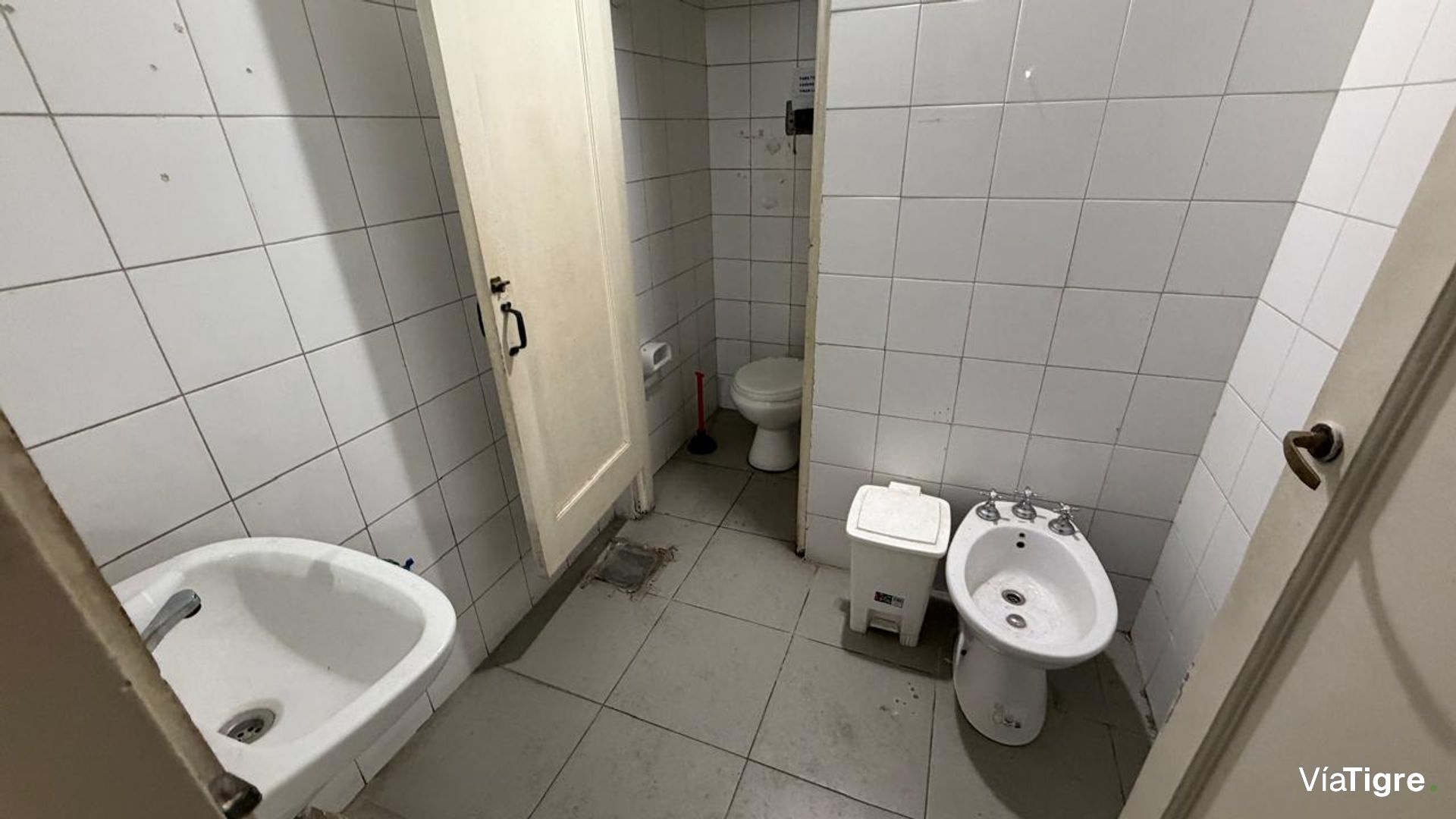 Venta Local / oficina con terraza en San Isidro