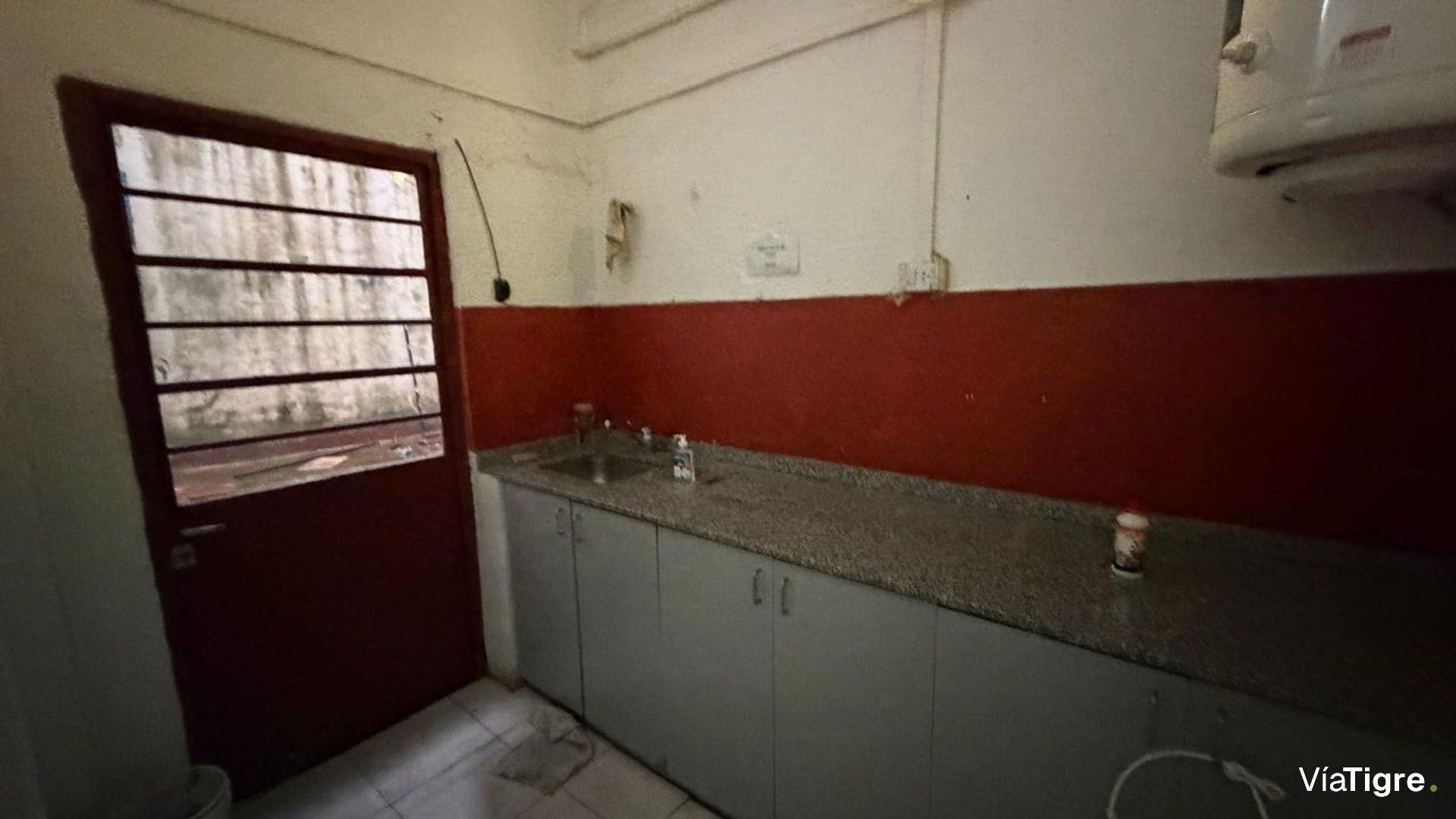 Venta Local / oficina con terraza en San Isidro