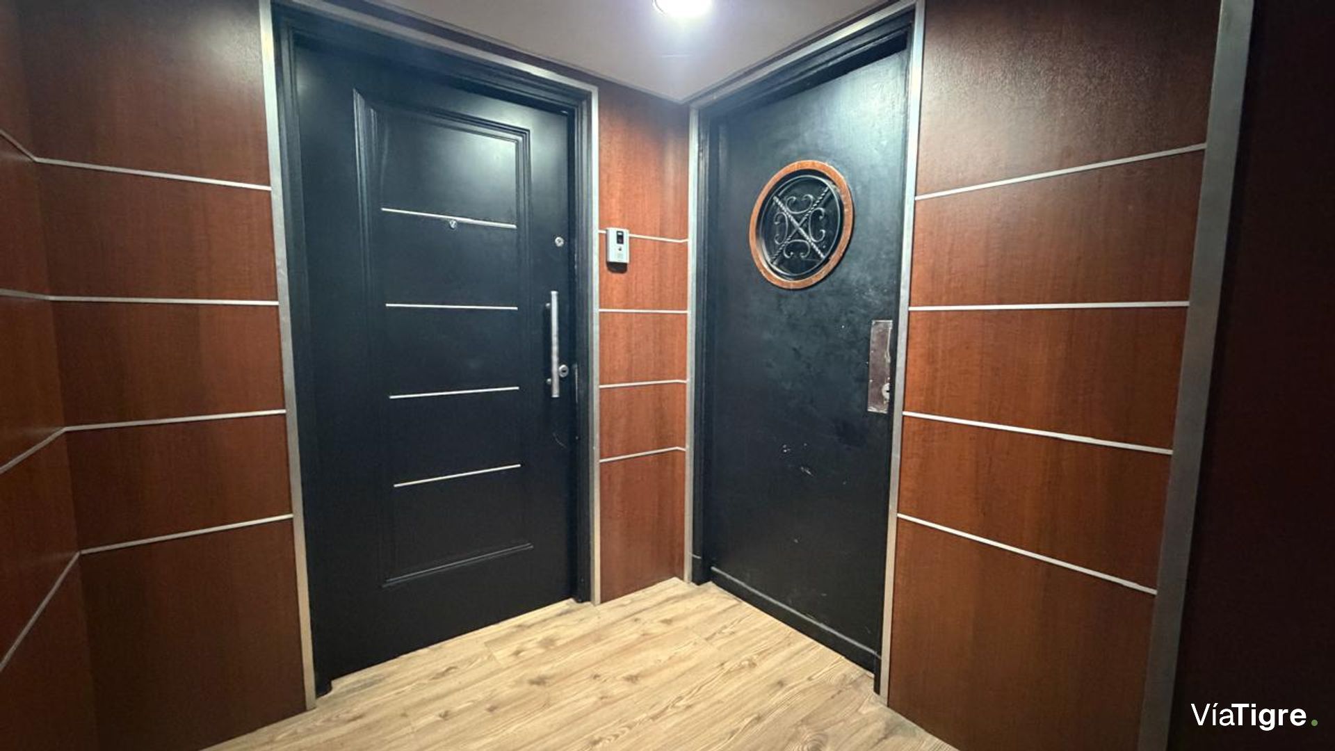 Venta Local / oficina con terraza en San Isidro