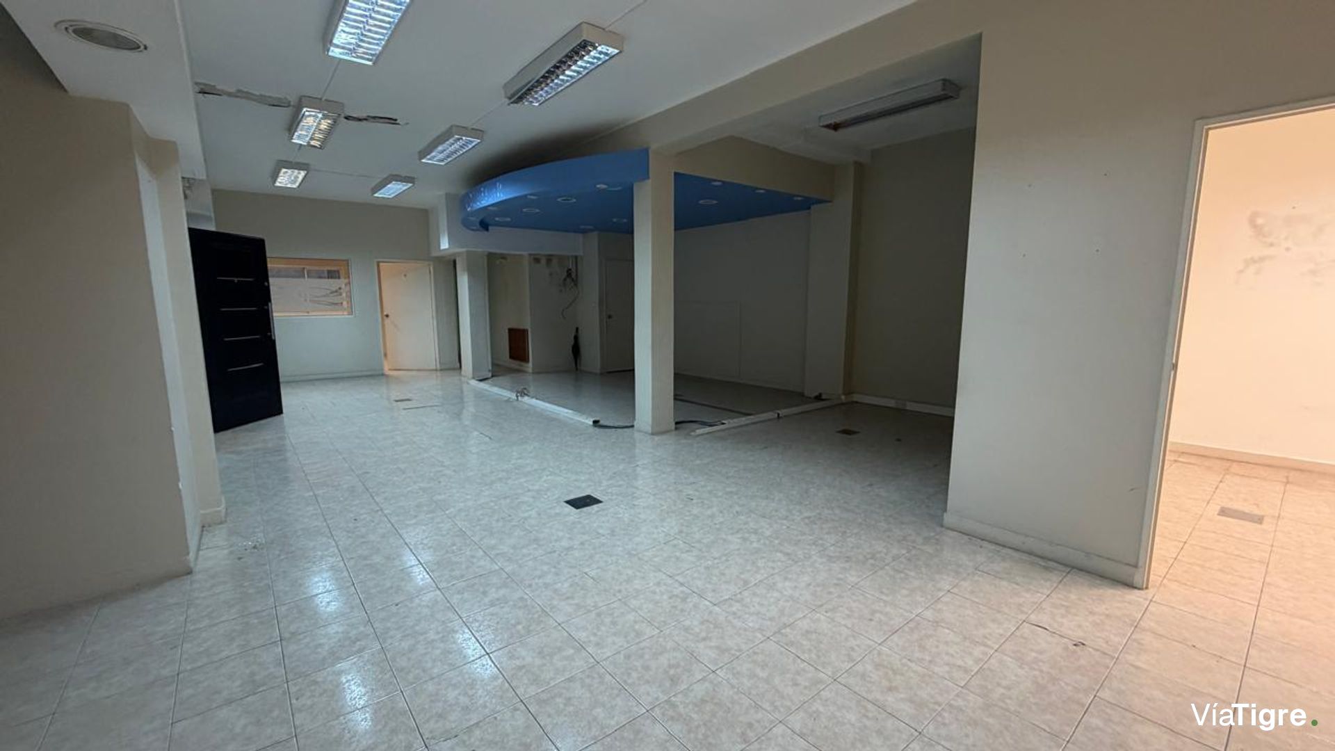 Venta Local / oficina con terraza en San Isidro