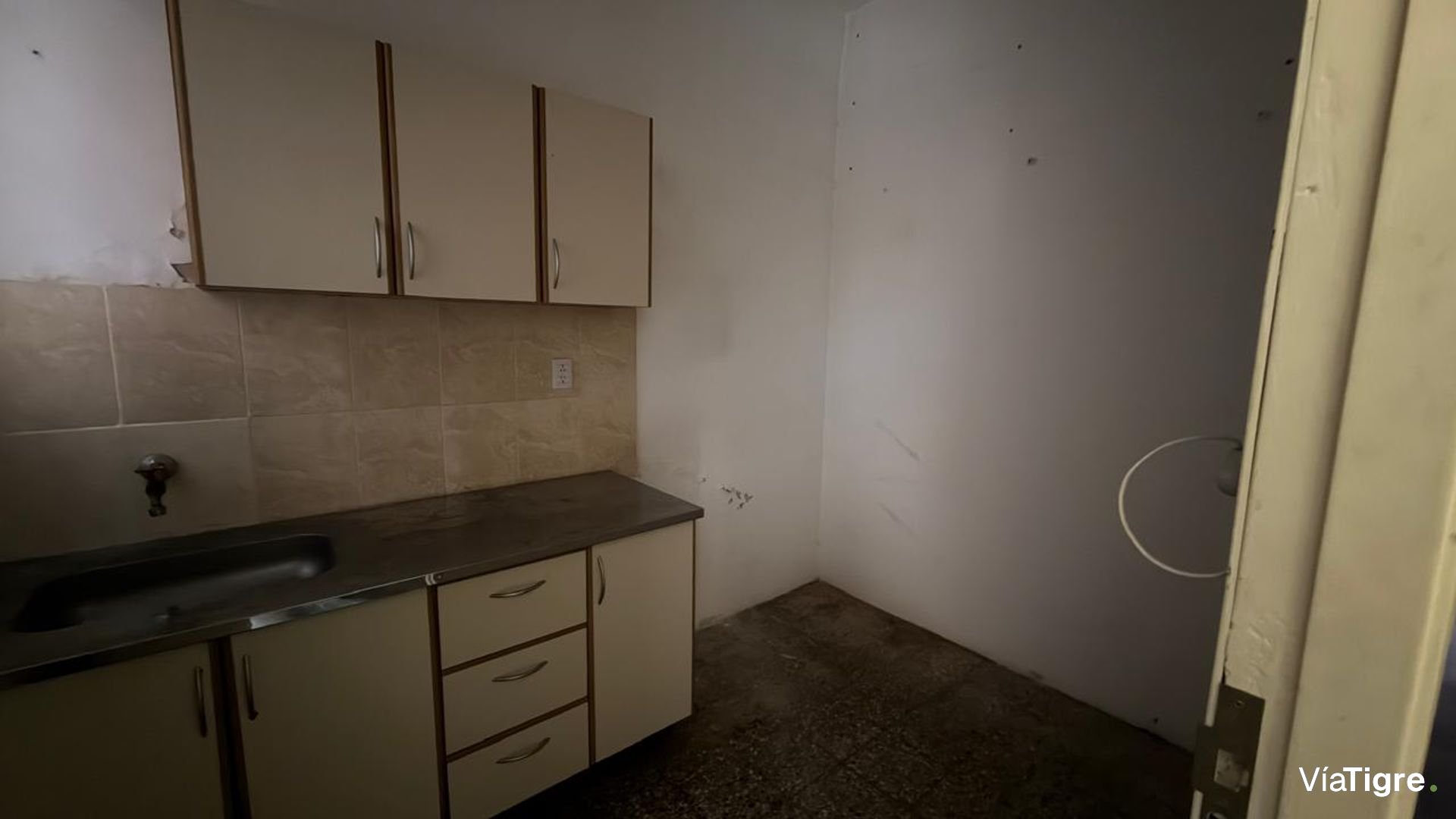 Venta Local / oficina con terraza en San Isidro