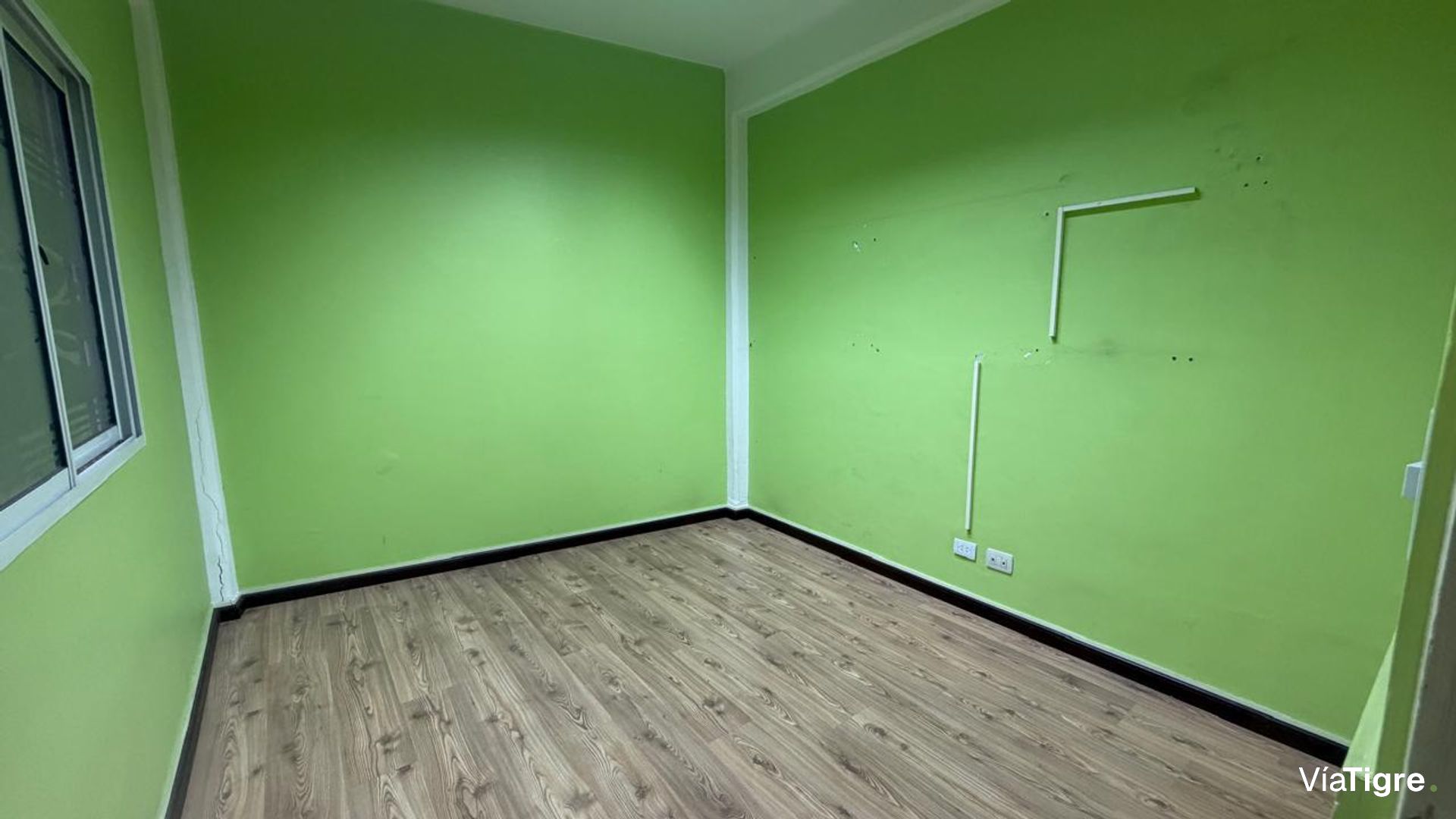 Venta Local / oficina con terraza en San Isidro