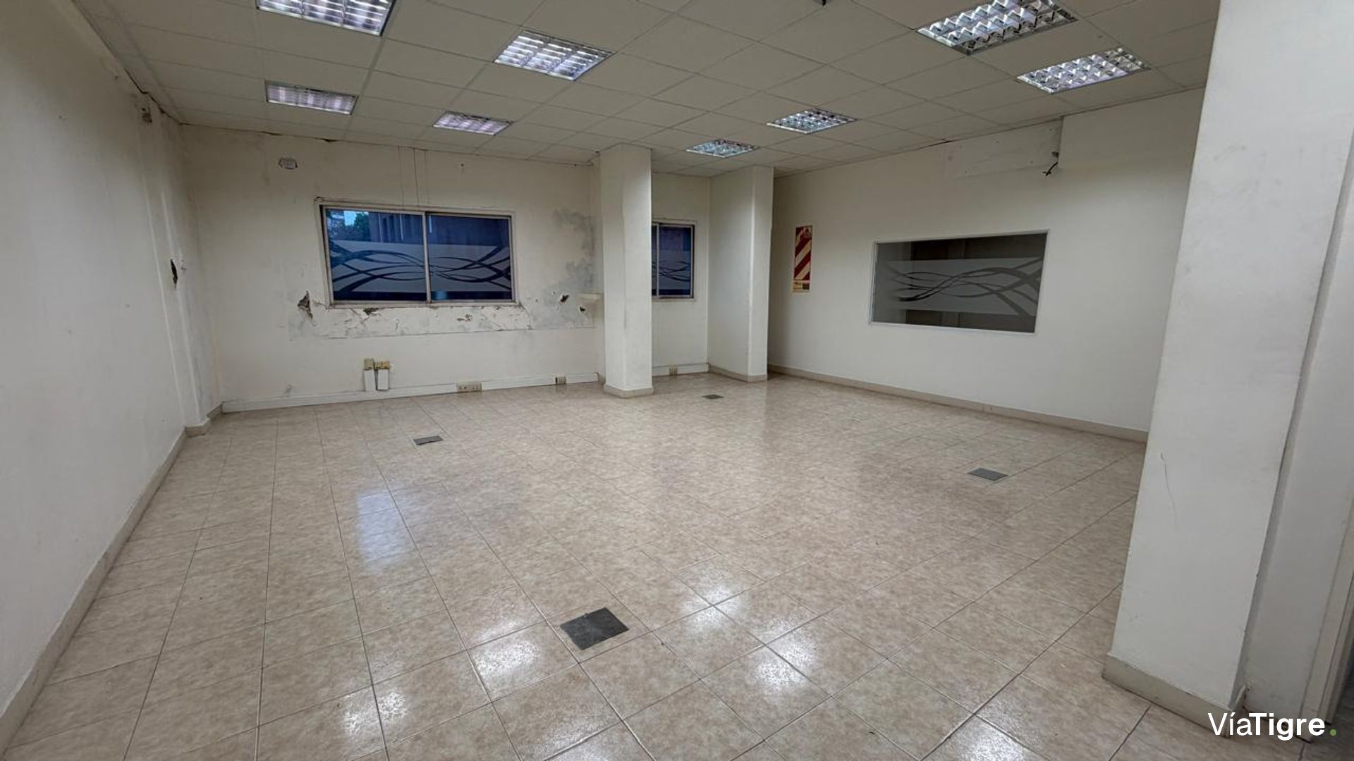 Venta Local / oficina con terraza en San Isidro