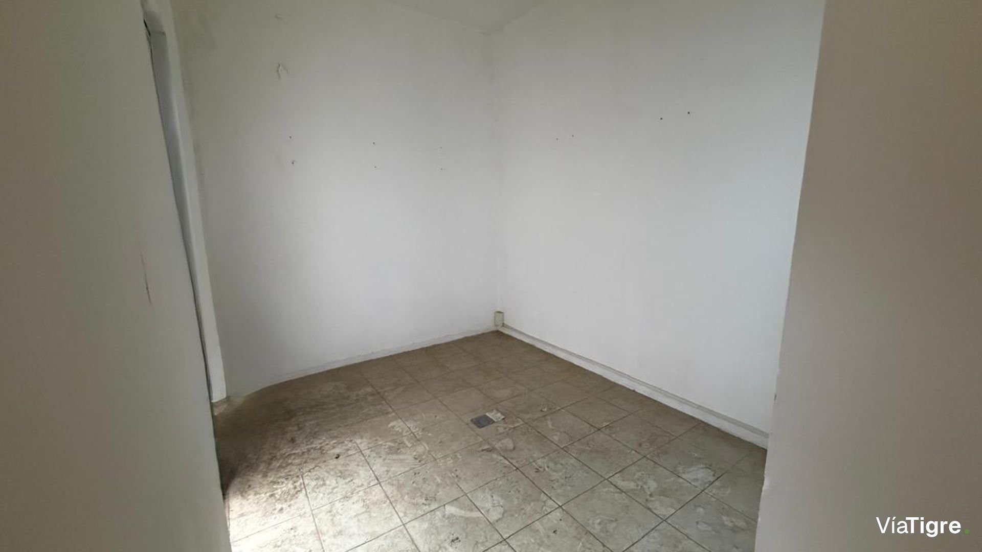 Venta Local / oficina con terraza en San Isidro