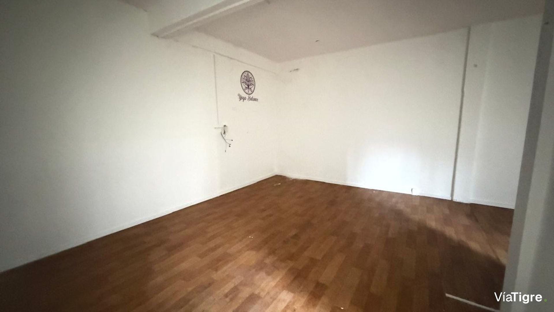 Venta Local / oficina con terraza en San Isidro