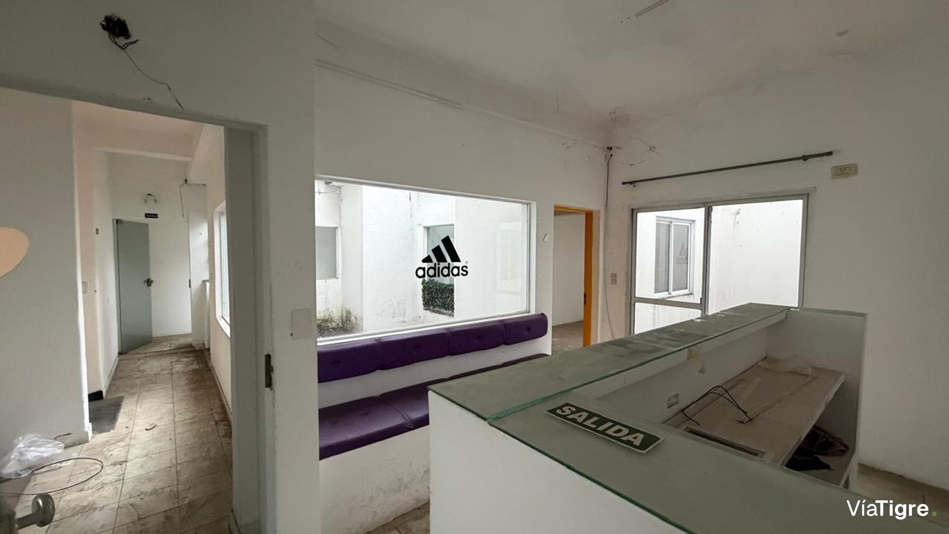 Venta Local / oficina con terraza en San Isidro