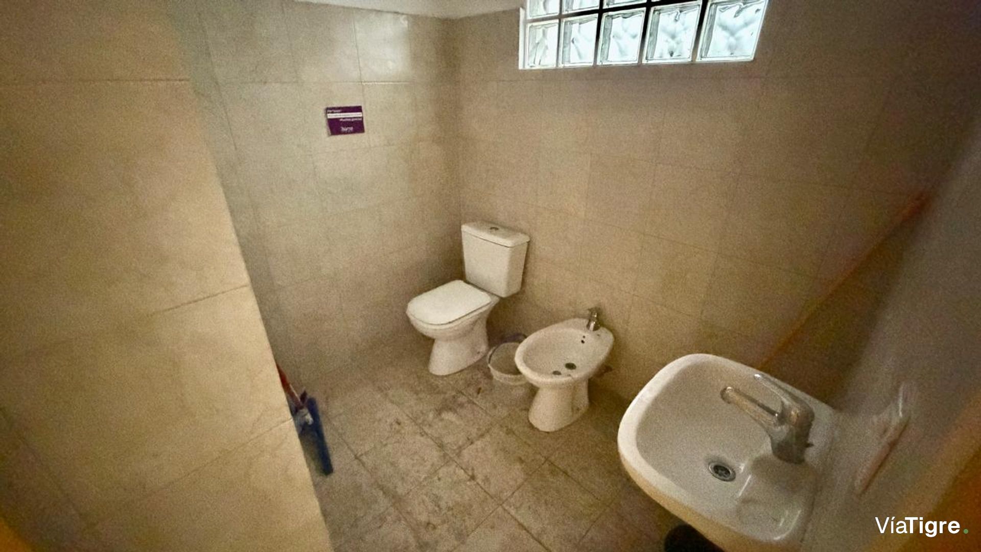 Venta Local / oficina con terraza en San Isidro