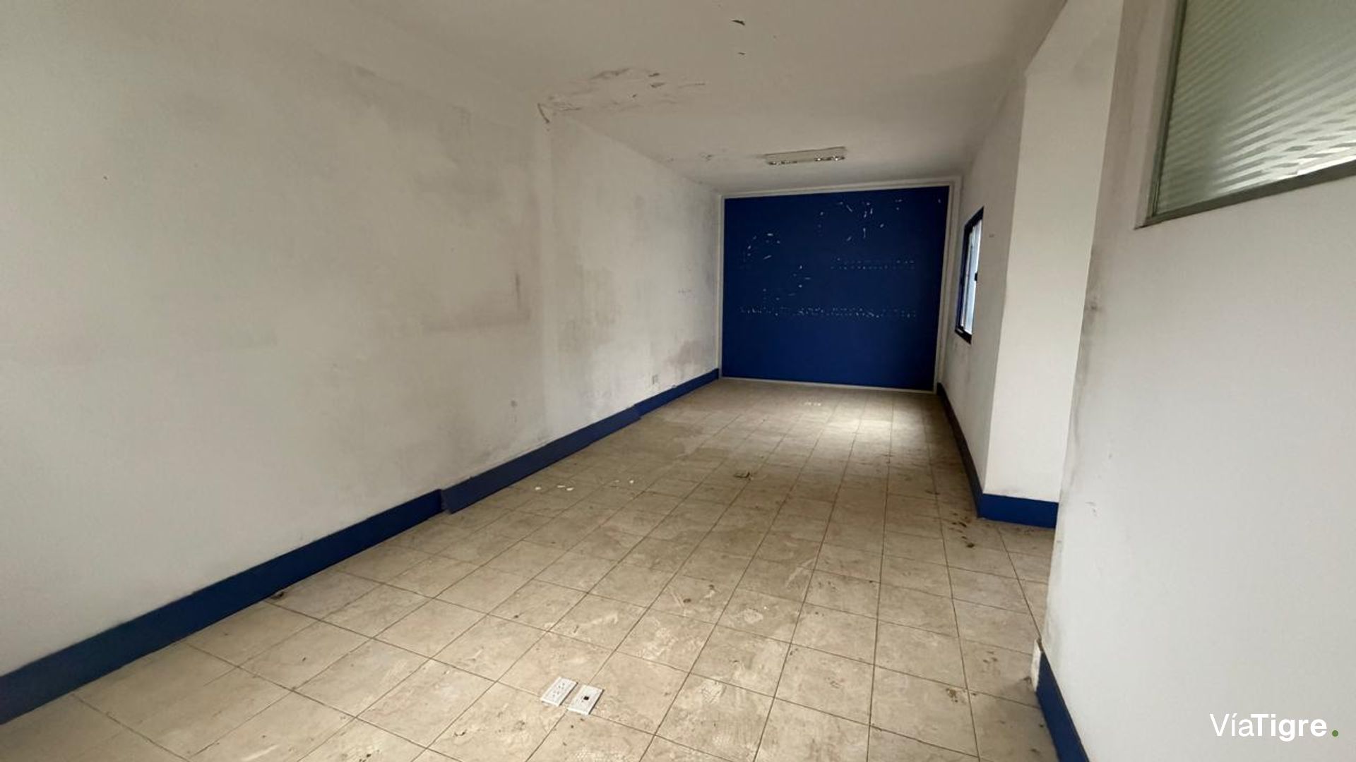 Venta Local / oficina con terraza en San Isidro