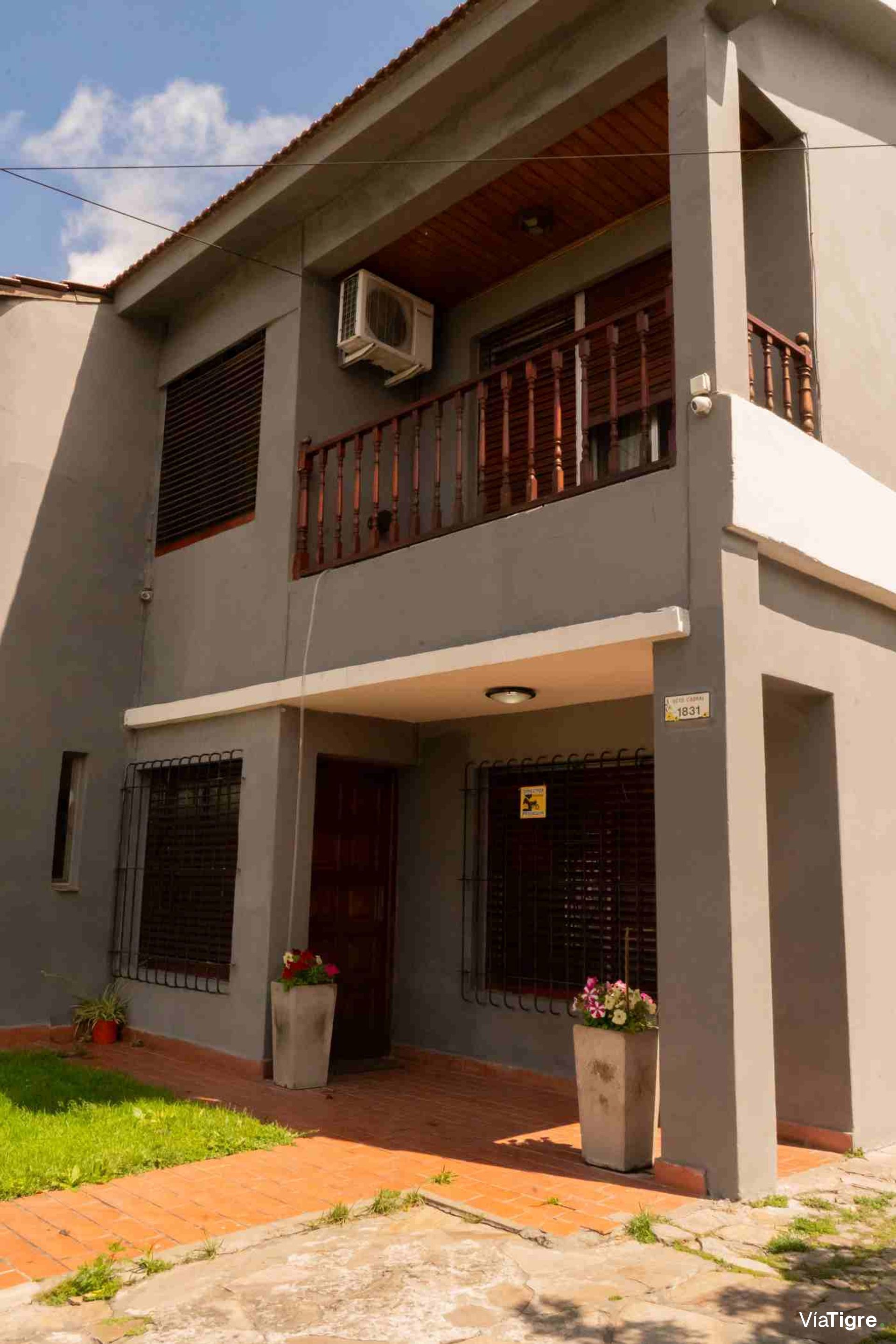 Casa En Venta 5 Ambientes - Don Torcuato C/Cochera