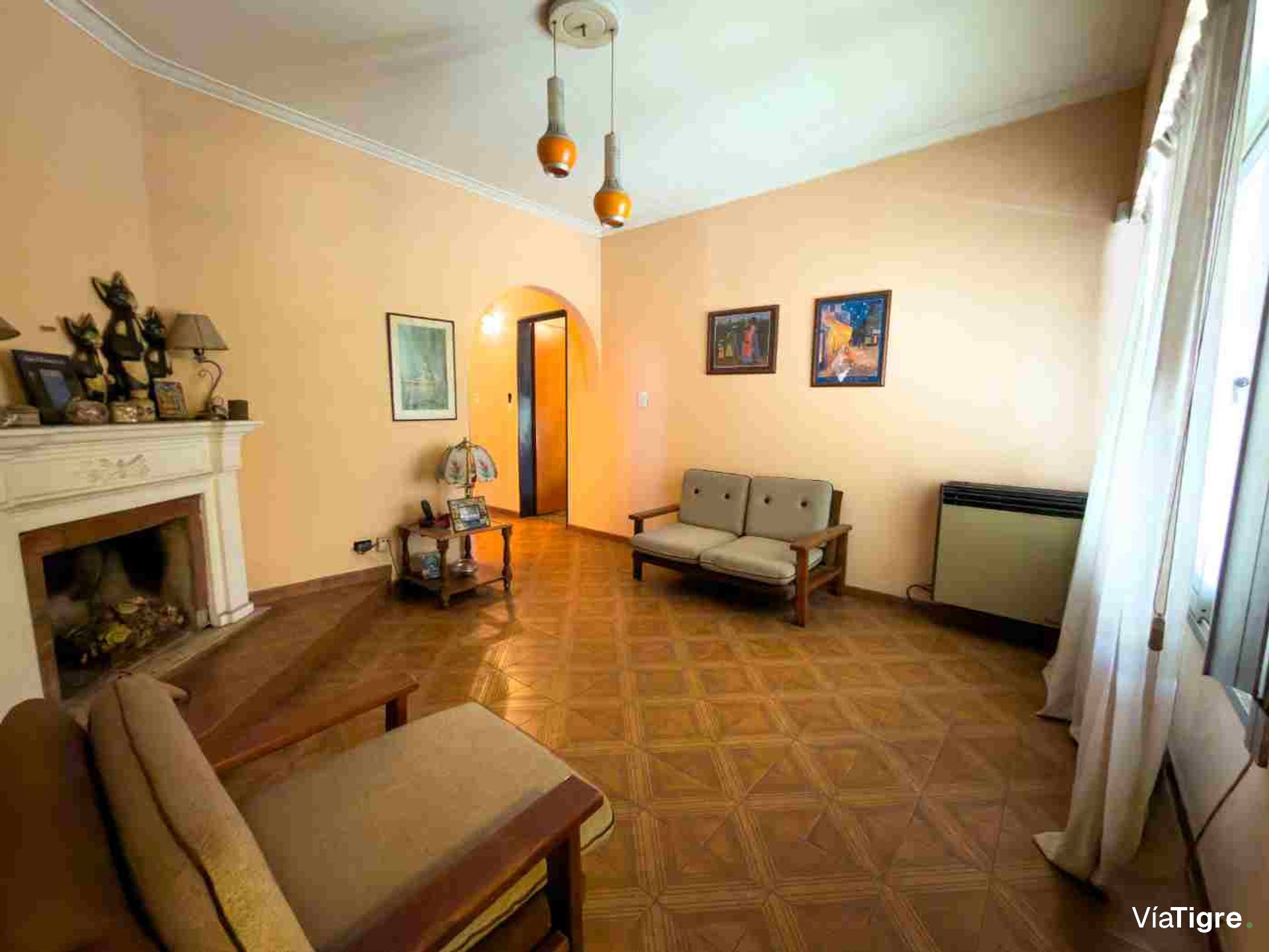 Casa En Venta 5 Ambientes - Don Torcuato C/Cochera