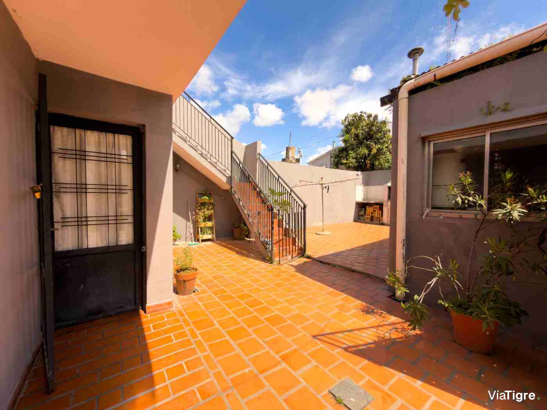 Casa En Venta 5 Ambientes - Don Torcuato C/Cochera