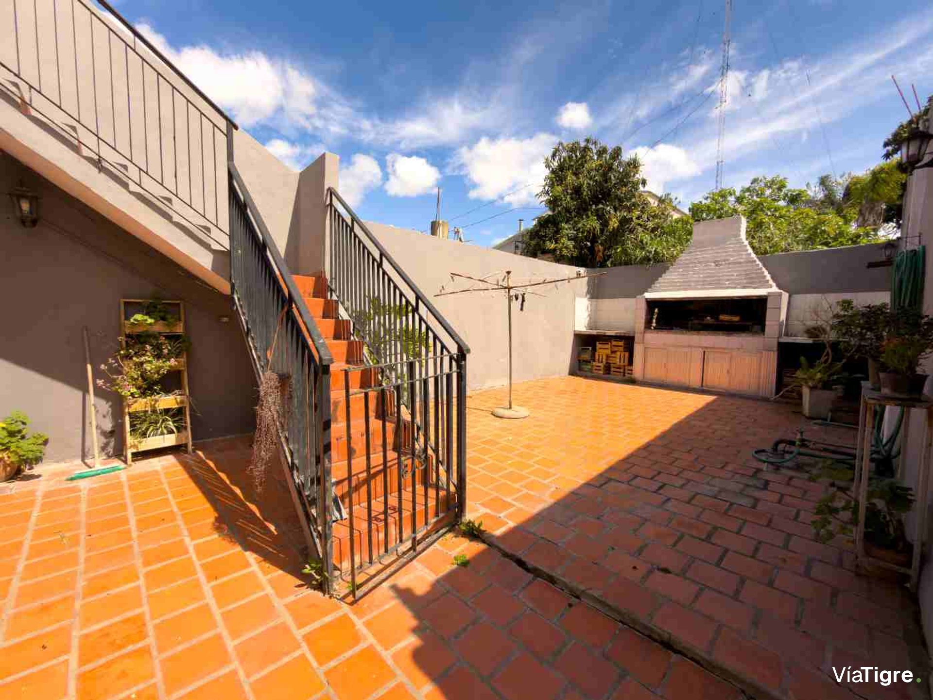Casa En Venta 5 Ambientes - Don Torcuato C/Cochera