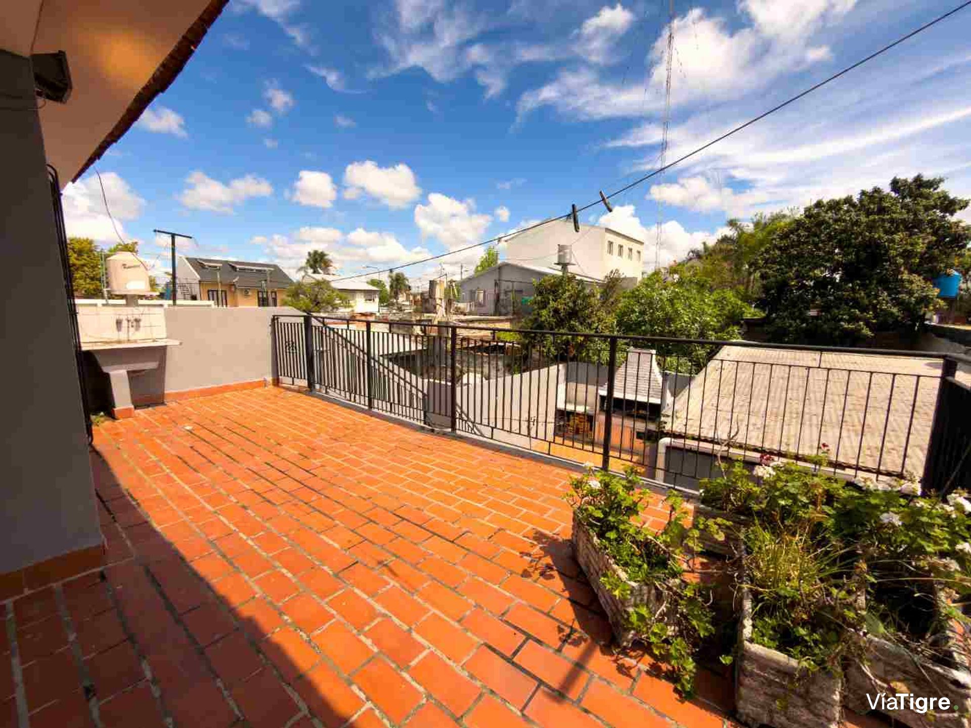 Casa En Venta 5 Ambientes - Don Torcuato C/Cochera