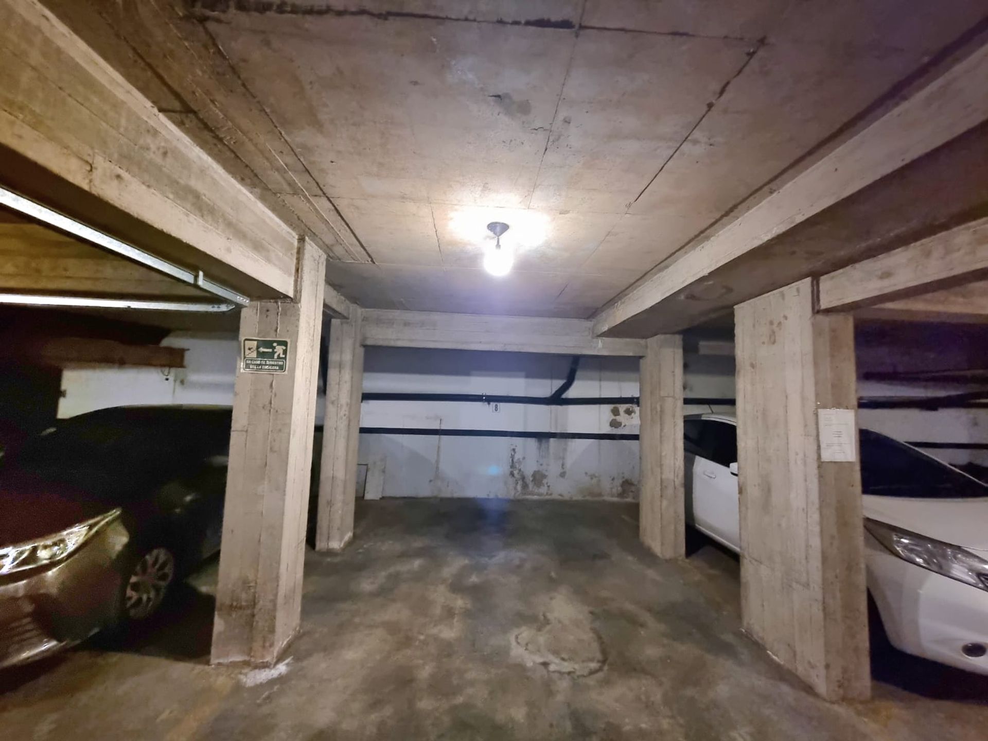 Sale of Covered Garage in San Fernando Downtown