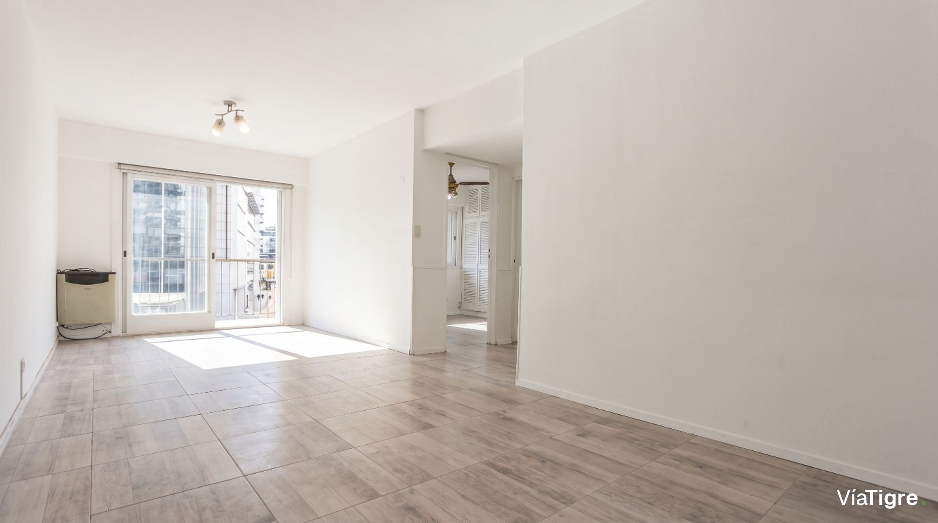 Venta Departamento 4 Amb Con Balcon- Vte. López