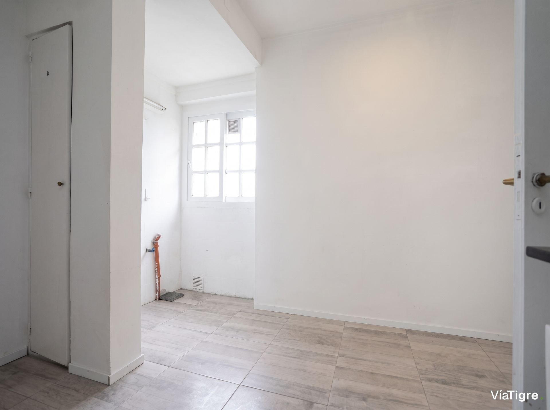 Venta Departamento 4 Amb Con Balcon- Vte. López