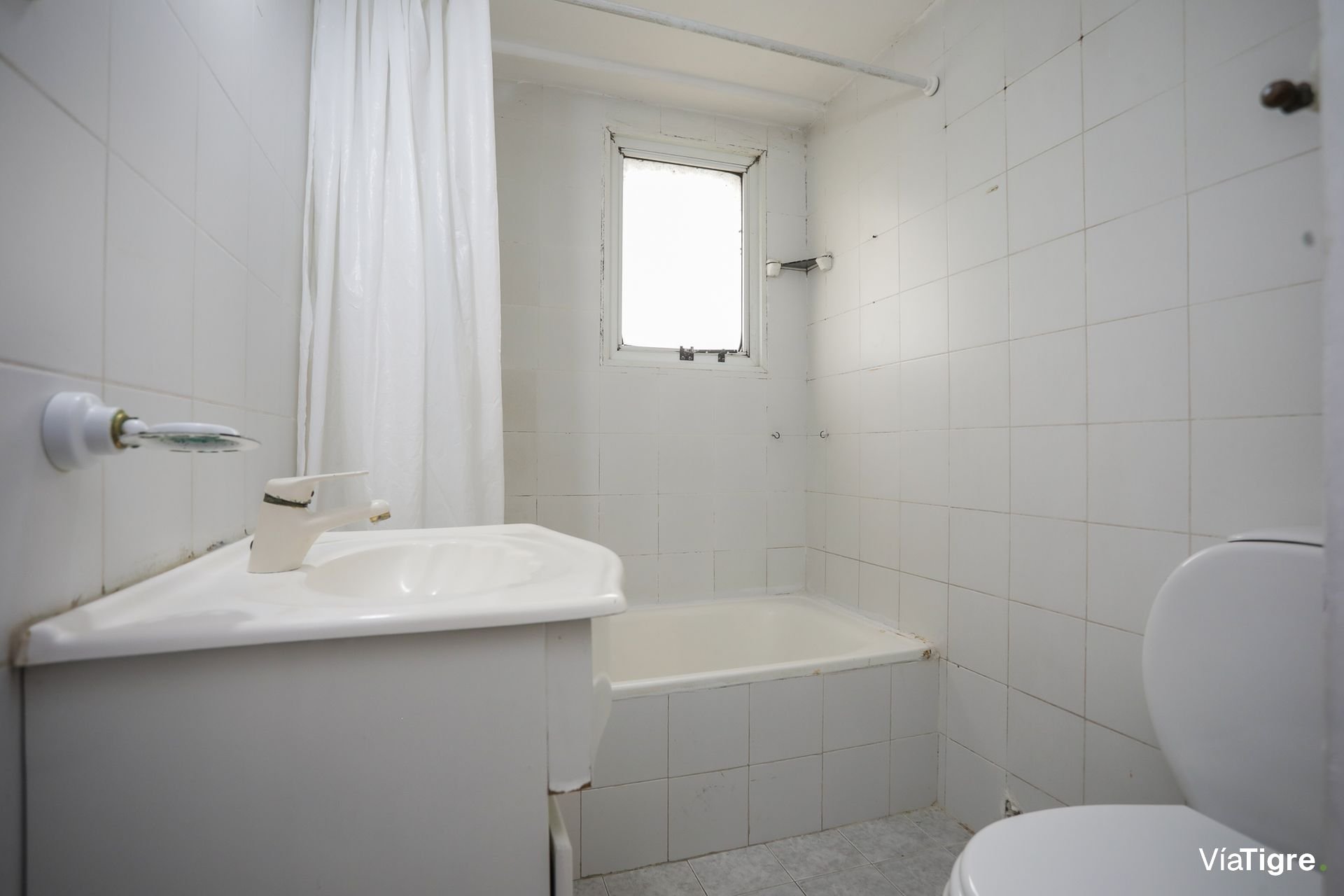 Venta Departamento 4 Amb Con Balcon- Vte. López